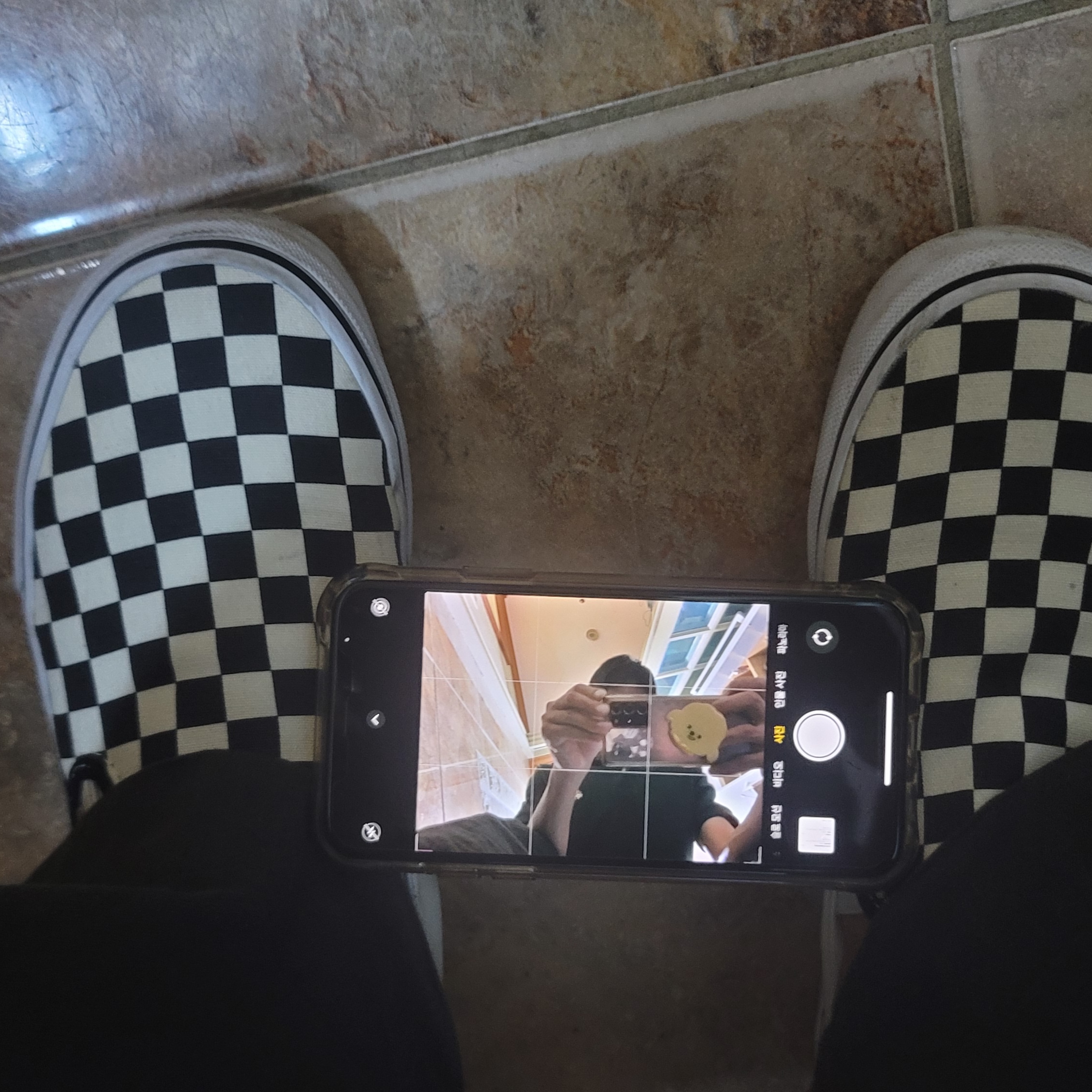 Vans Slip-On Checkerboard 착용 스타일