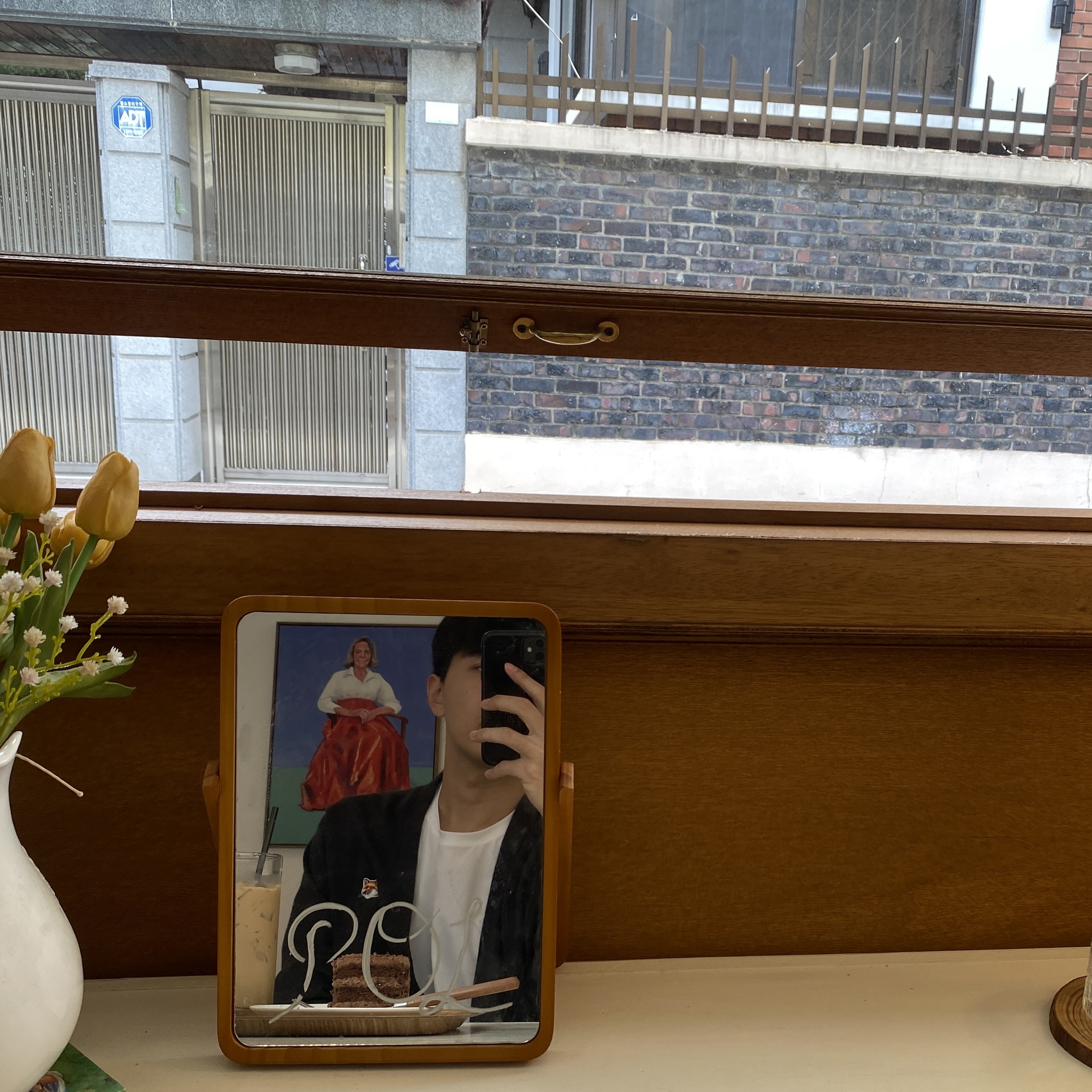 Maison Kitsune Fox Head Patch Classic Cardigan Anthracite Melange 착용 스타일
