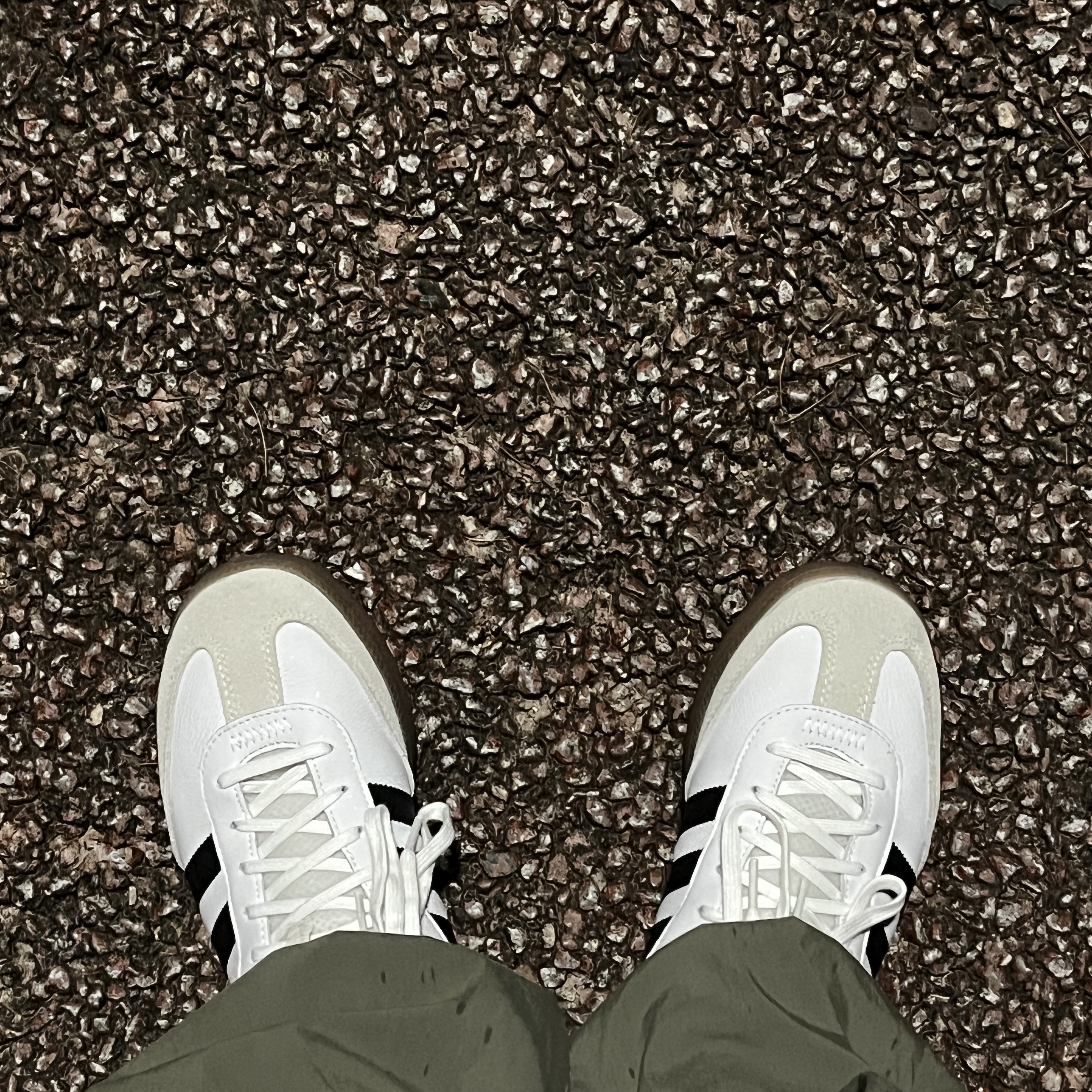 Adidas Samba RM White Black Gum 착용 스타일