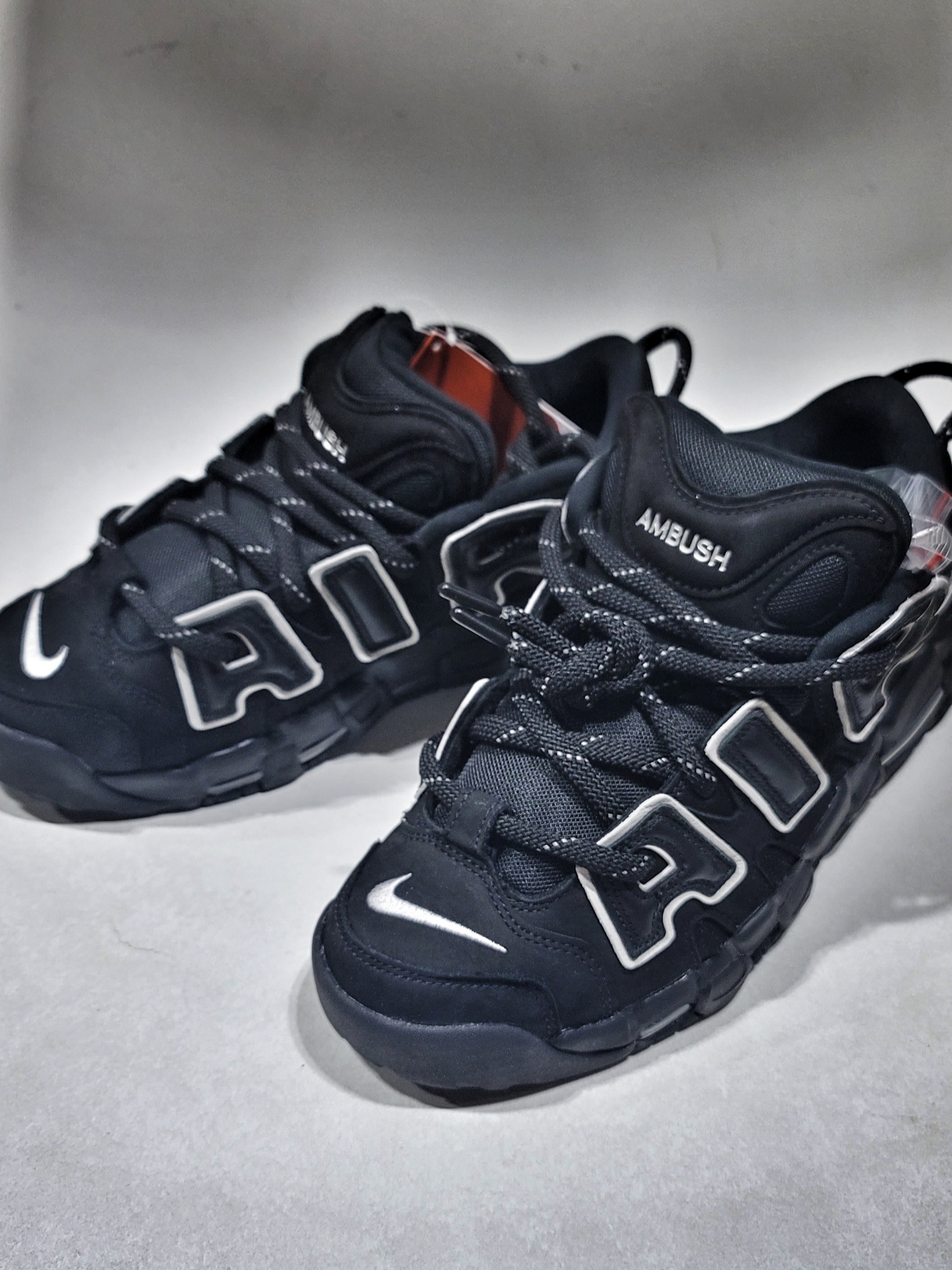 Nike x Ambush Air More Uptempo Low Black and White 착용 스타일