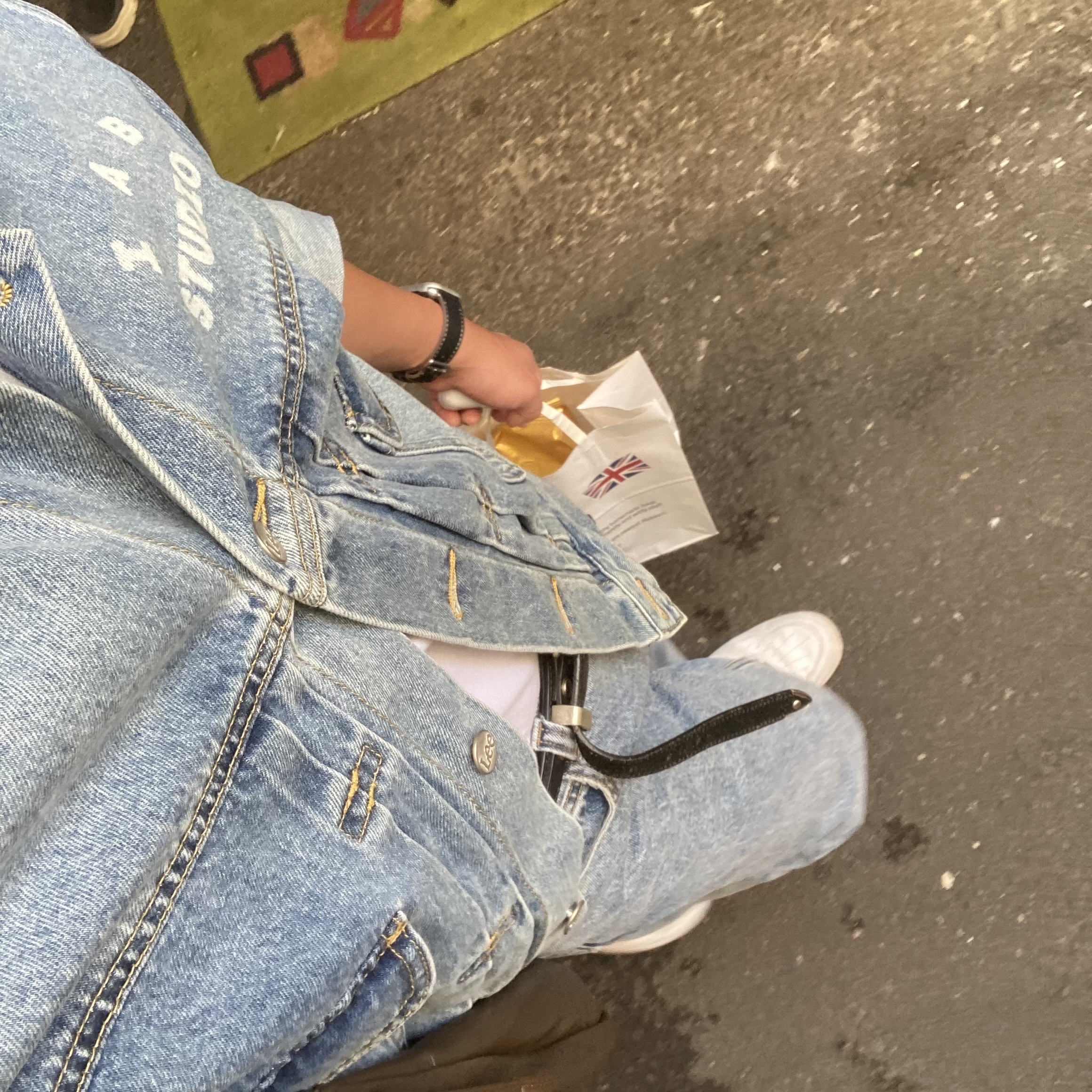 IAB Studio x Lee Denim Jacket Indigo Indigo Medium 착용 스타일