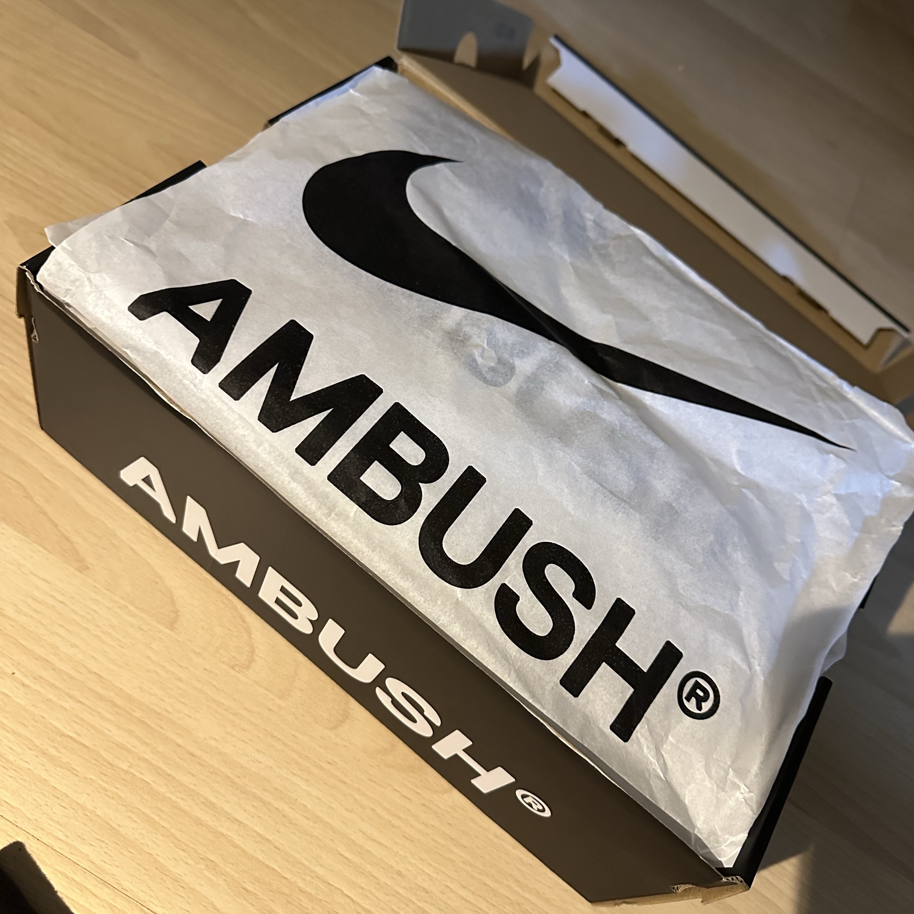 Nike x Ambush Air Force 1 Low SP Pine Green and Citron 착용 스타일 - 3