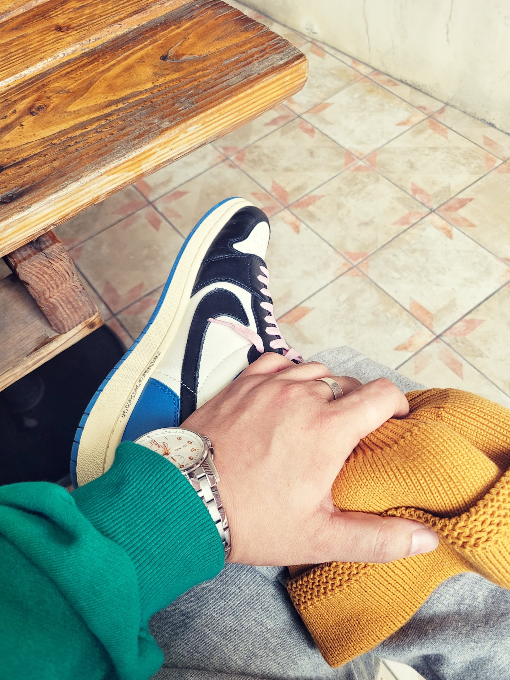 Jordan 1 x Travis Scott x Fragment Retro Low OG SP Military Blue 착용 스타일