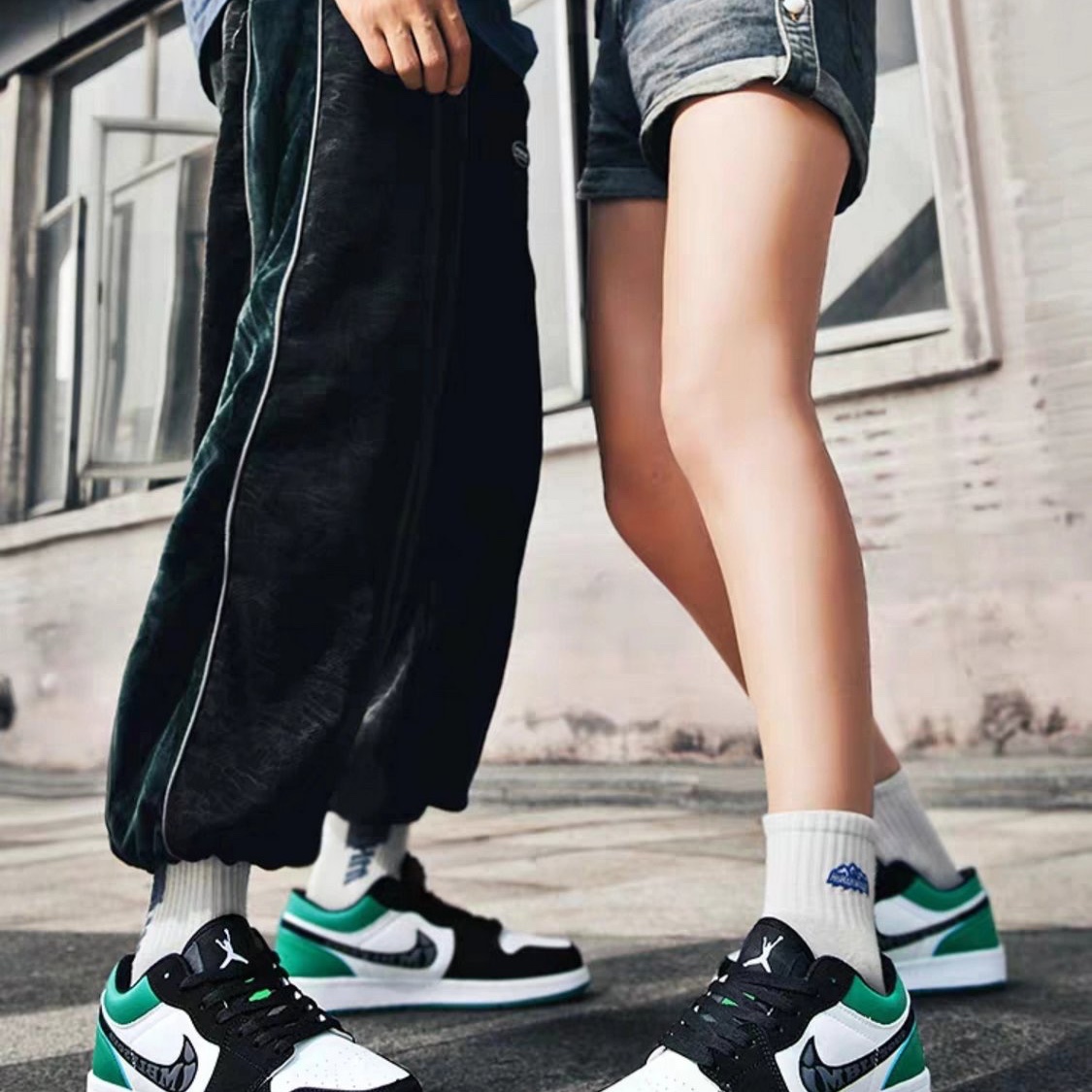 (GS) Jordan 1 Low Black Mystic Green 착용 스타일 - 2