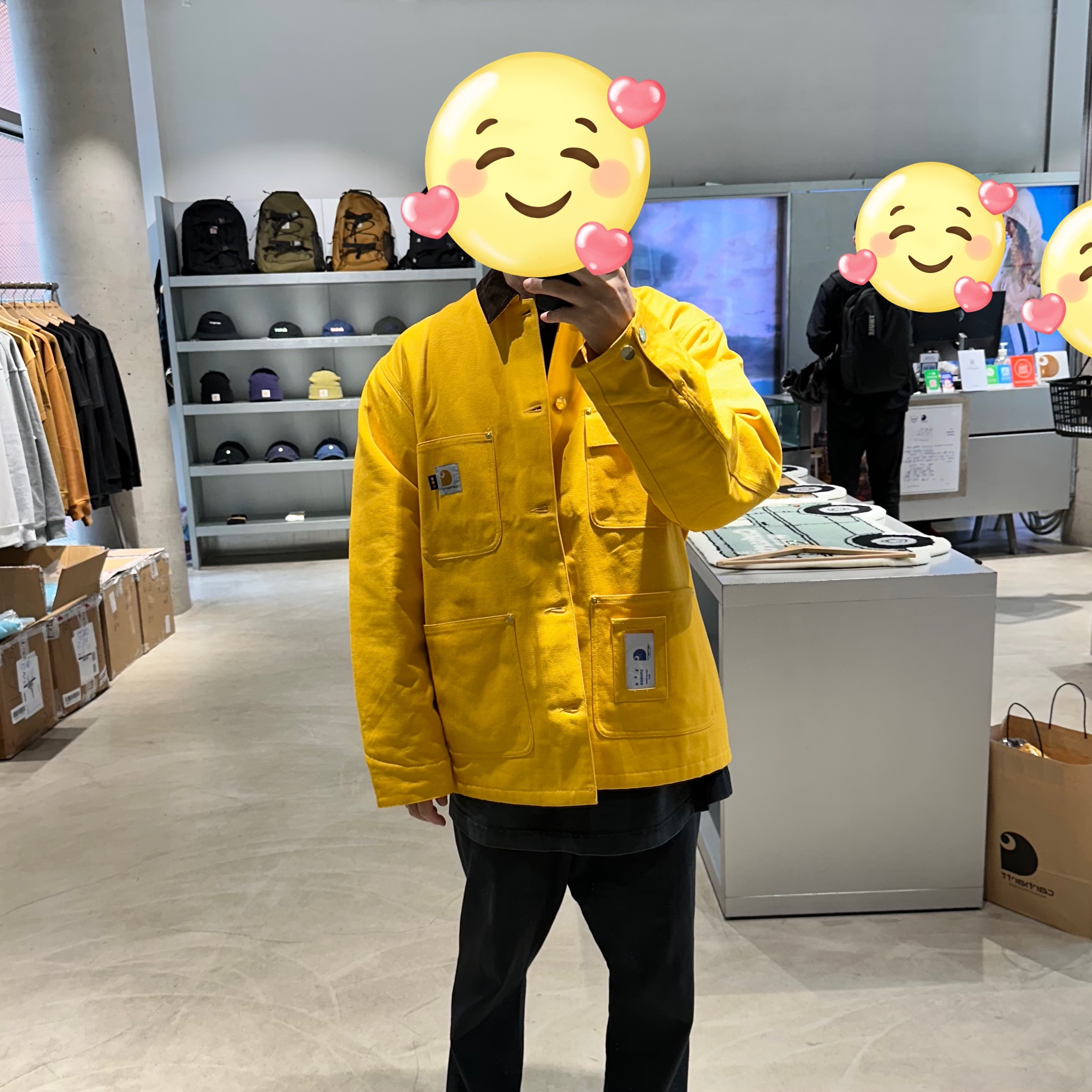 Carhartt WIP x IAB Studio OG Chore Coat Yellow, Carhartt WIP x IAB Studio OG Active Jacket Earth Red 착용 스타일 - 1
