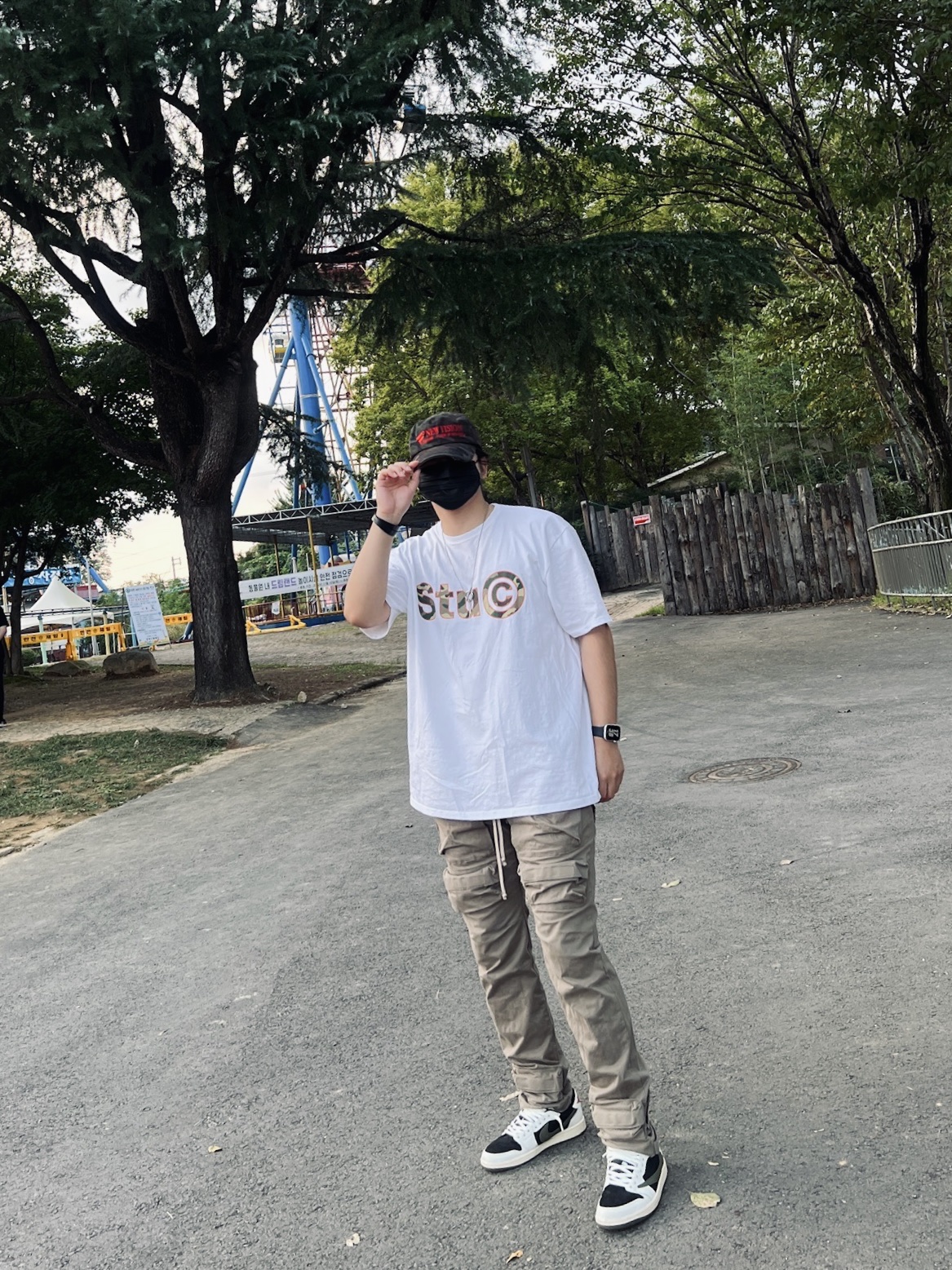 ETCE New Vision Camo Cap Night Jungle, (W) Jordan 1 x Travis Scott Retro Low OG SP Medium Olive 착용 스타일 - 2