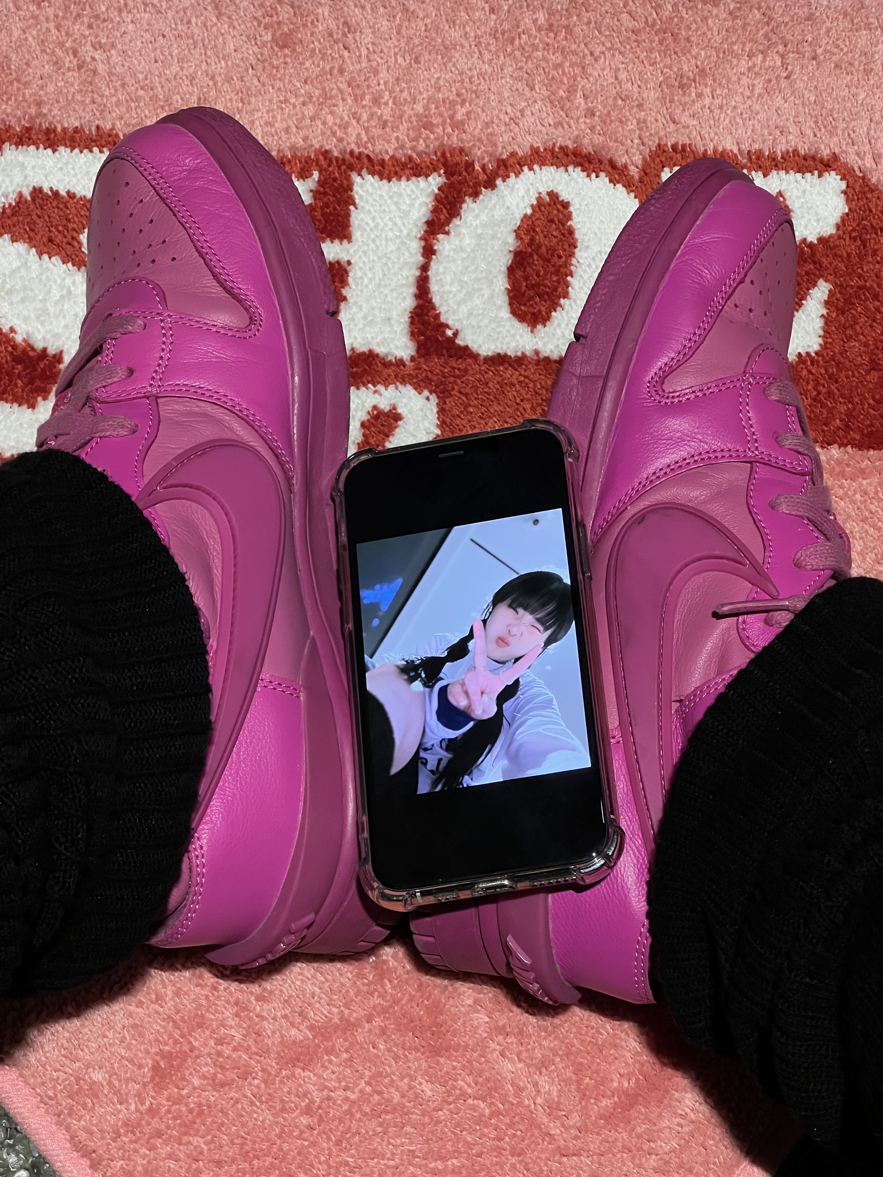 Nike x Ambush Dunk High Cosmic Fuchsia 착용 스타일 - 1
