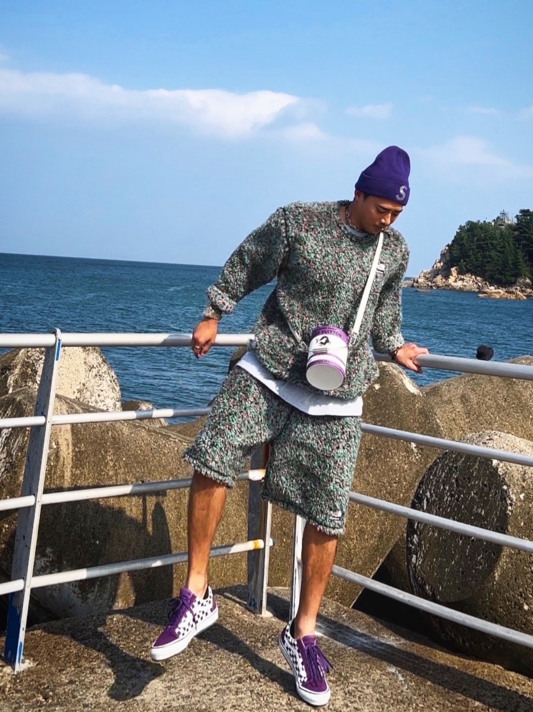 Supreme New Era Swarovski S Logo Beanie Purple - 21SS, Vans x Supreme x Swarovski Old Skool Purple 착용 스타일 - 10