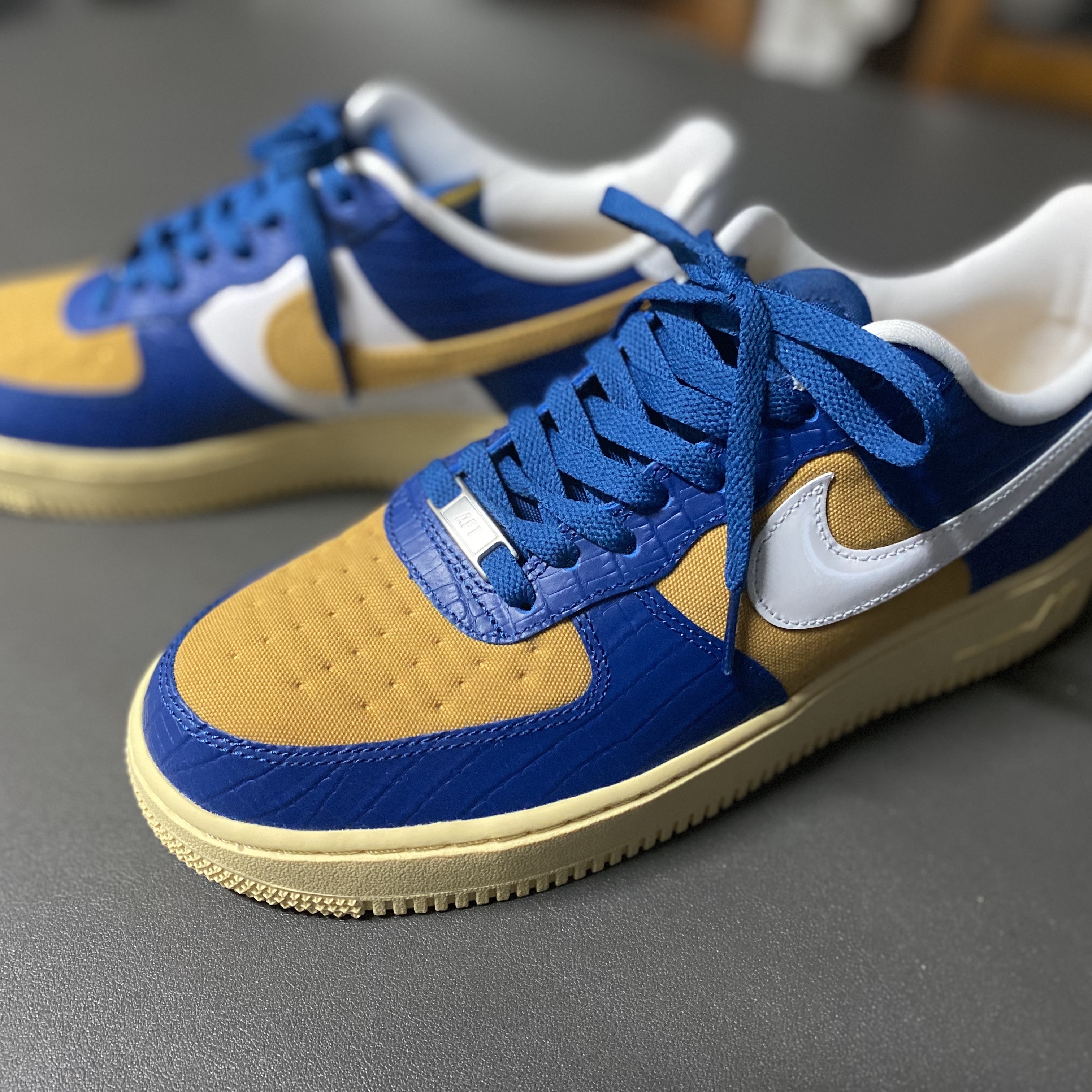 Nike x Undefeated Air Force 1 Low SP 5 On It Court Blue 착용 스타일 - 1