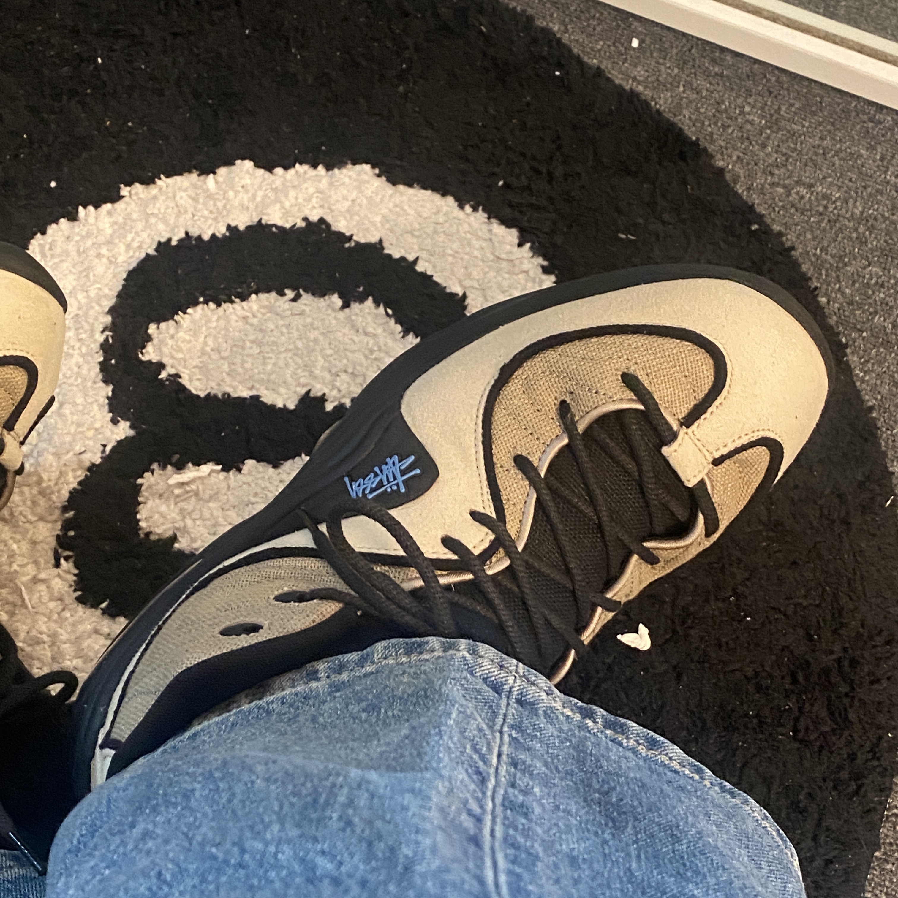 Nike x Stussy Air Penny II Rattan and Limestone 착용 스타일 - 1