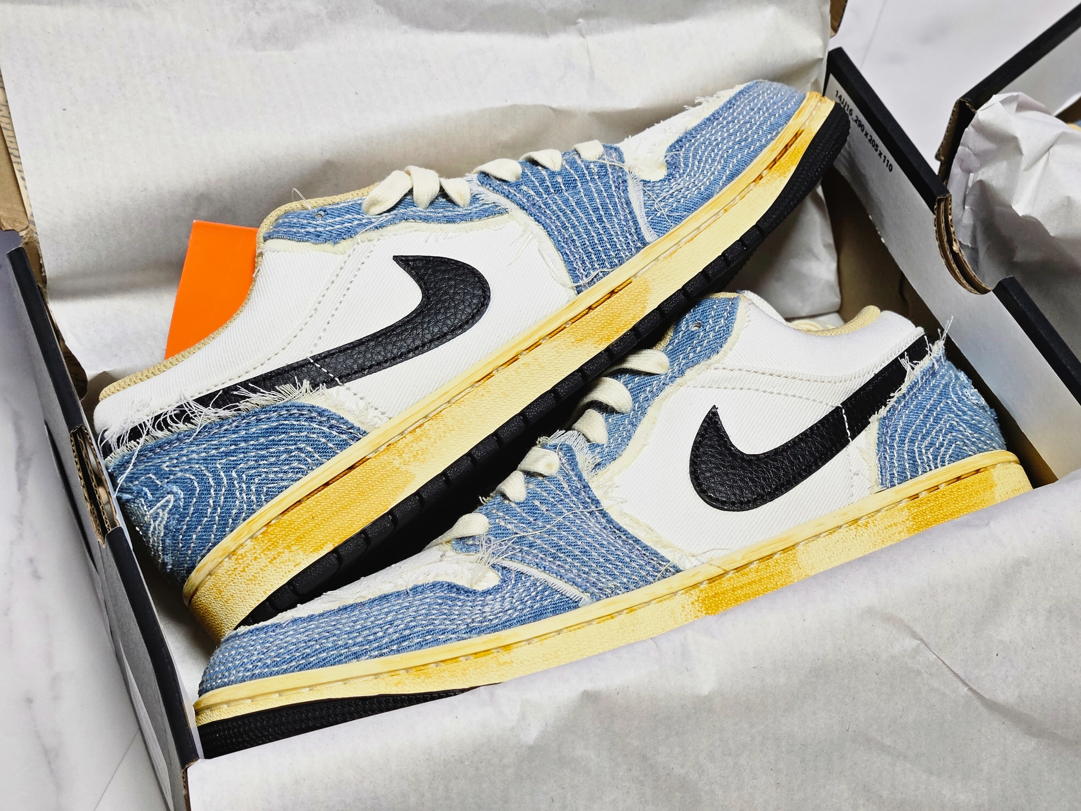 Jordan 1 Low World Make Japan 착용 스타일 - 4