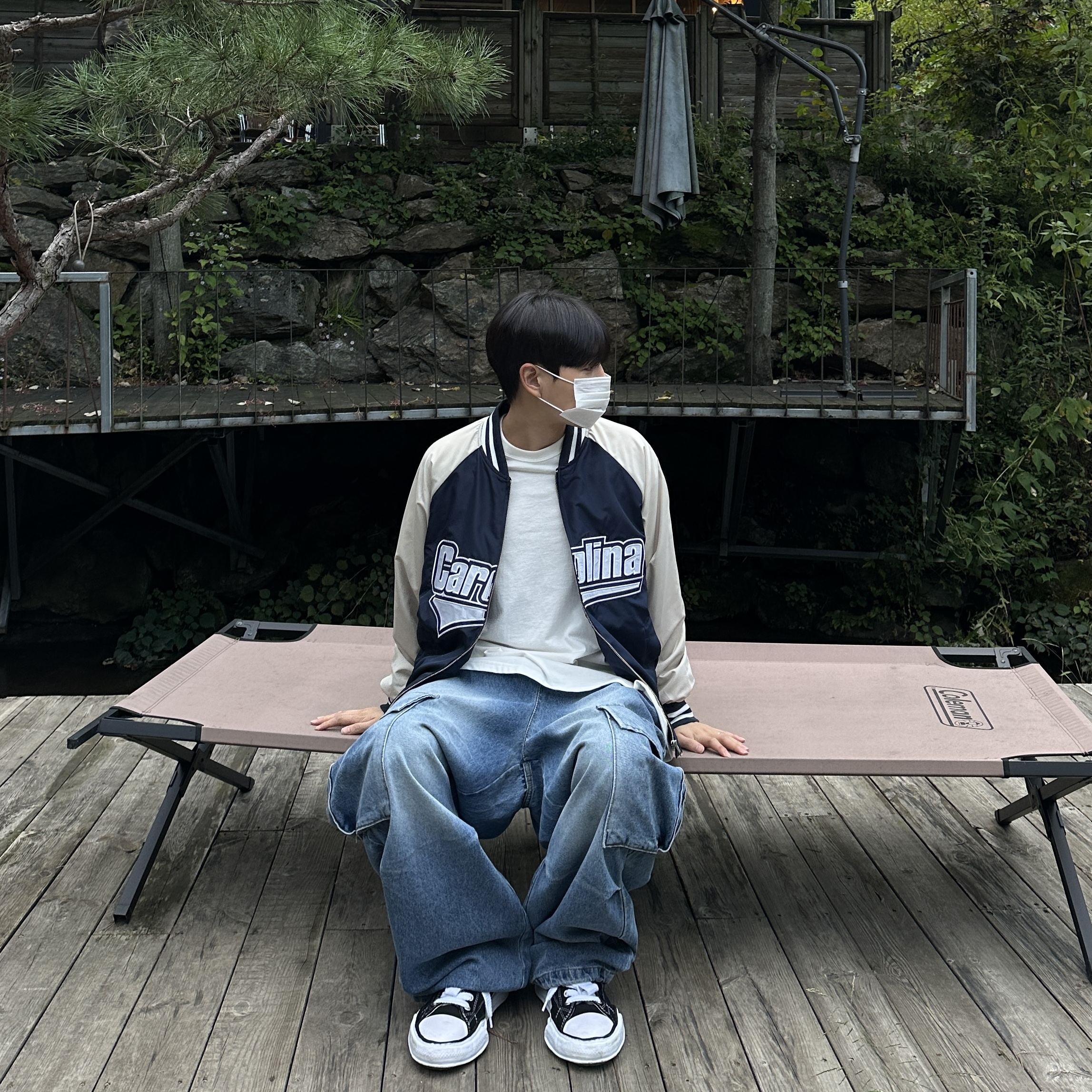 Maison Mihara Yasuhiro Peterson OG Sole Canvas Low Sneakers Black 착용 스타일 - 1