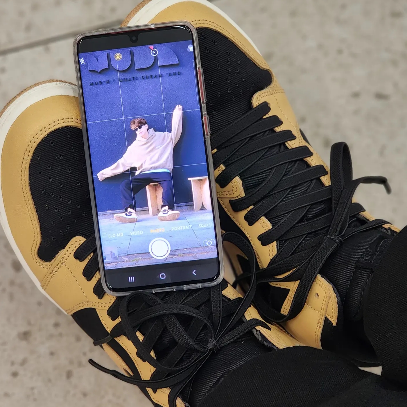 Essentials Hoodie Oak - 22SS, Jordan 1 Retro High OG Vachetta Tan 착용 스타일 - 5