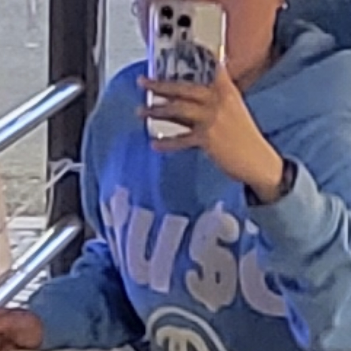 Stussy x Cactus Plant Flea Market 8 Ball Pigment Dyed Hoodie Blue, Jordan 3 Retro Racer Blue 착용 스타일 - 2