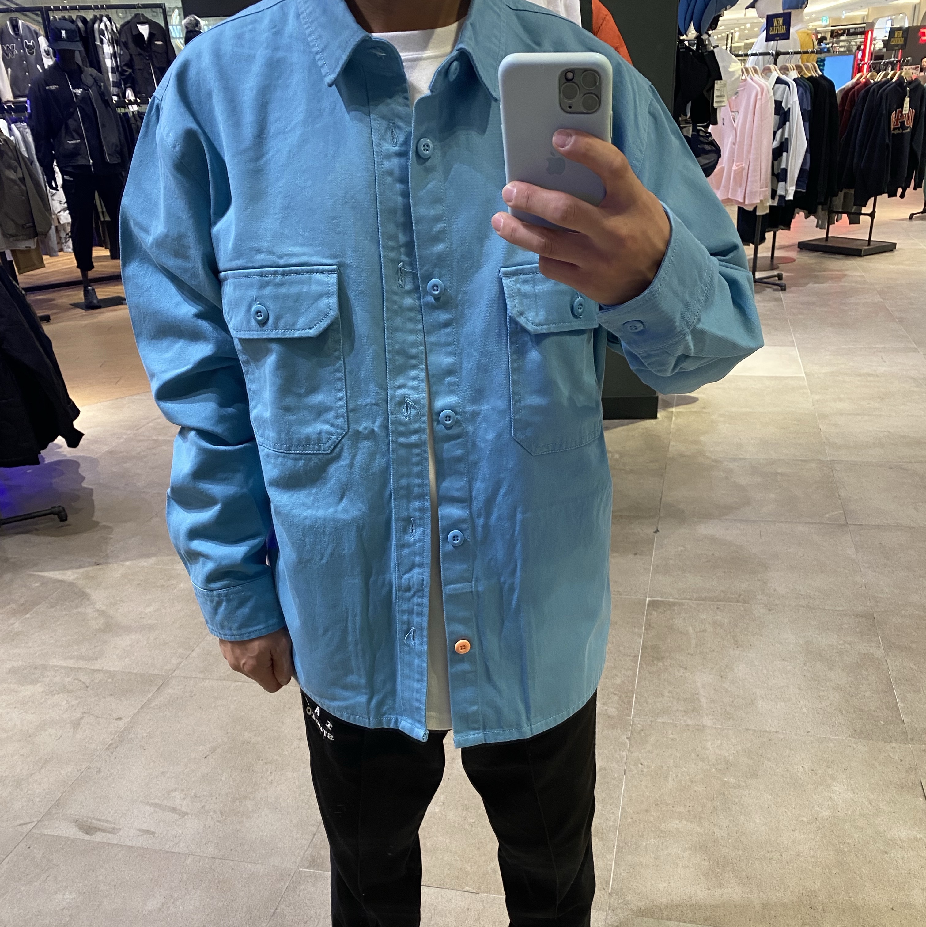IAB Studio x Obey Bold Shirt Jacket Blue, IAB Studio Track Pants Black 착용 스타일 - 1