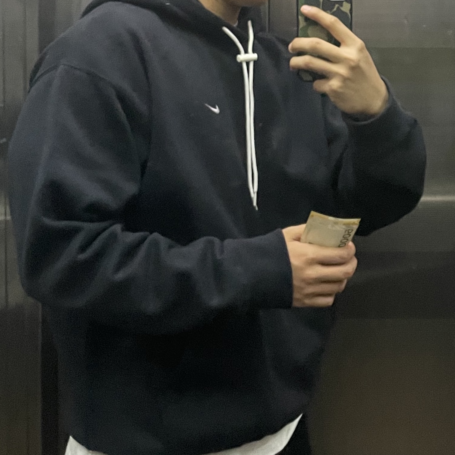 Nike NRG Solo Swoosh Fleece Hoodie Black White - Asia 착용 스타일