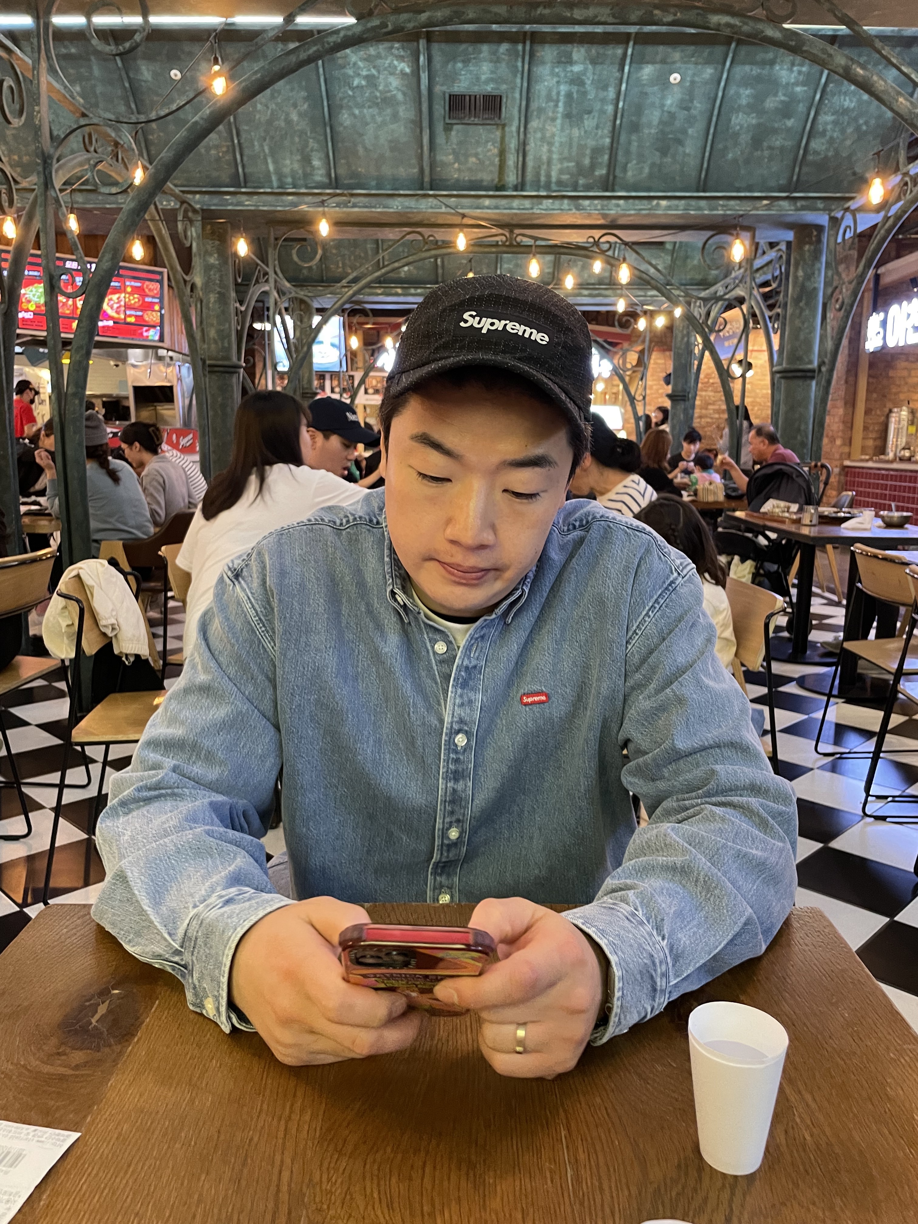 Supreme Small Box Shirt Denim - 23FW, Supreme Glow Ripstop Camp Cap Black - 22FW 착용 스타일 - 4