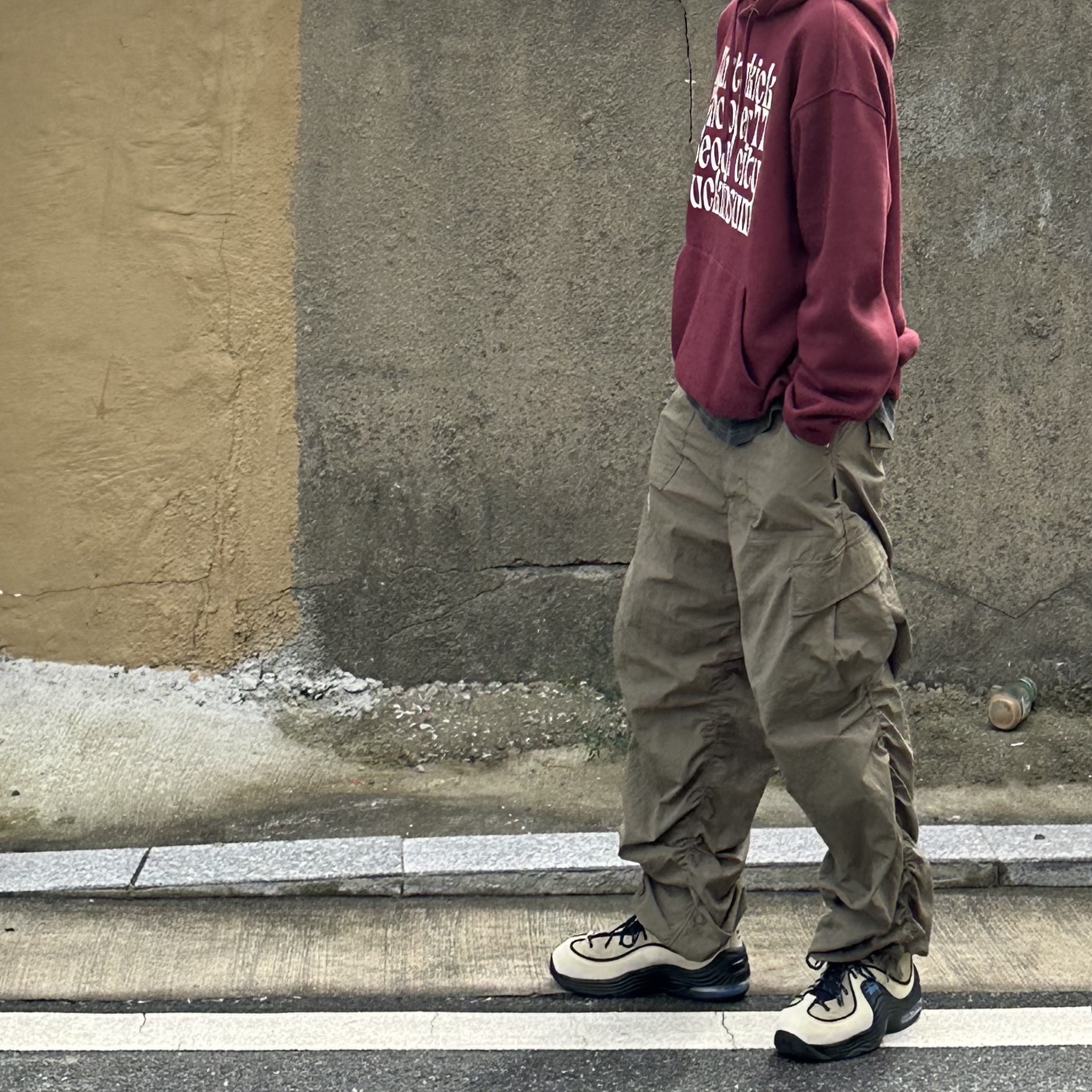 Nike x Stussy Air Penny II Rattan and Limestone 착용 스타일 - 1