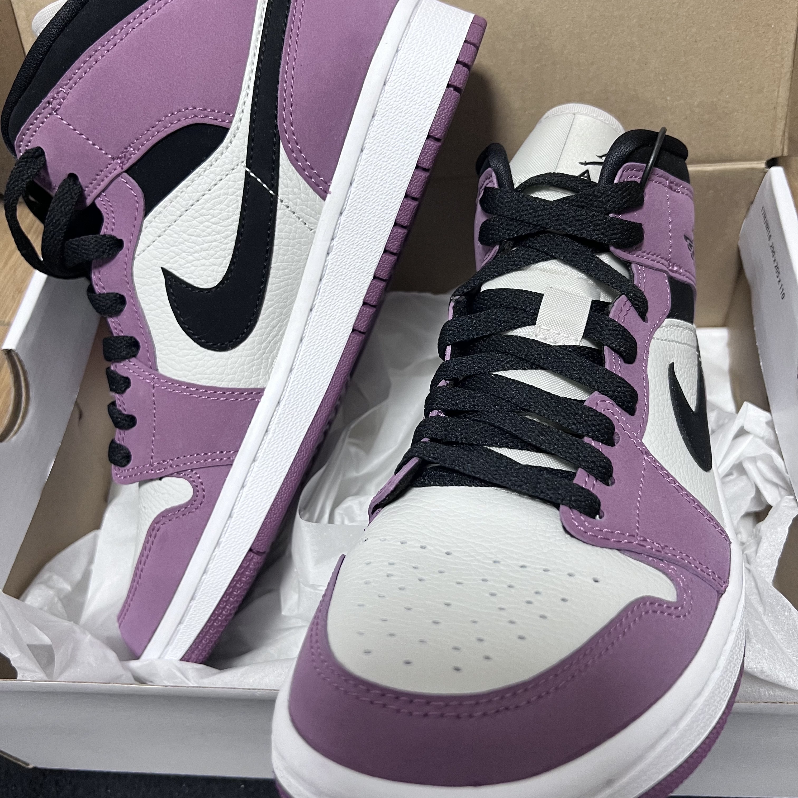 (W) Jordan 1 Mid SE Light Mulberry 착용 스타일 - 3