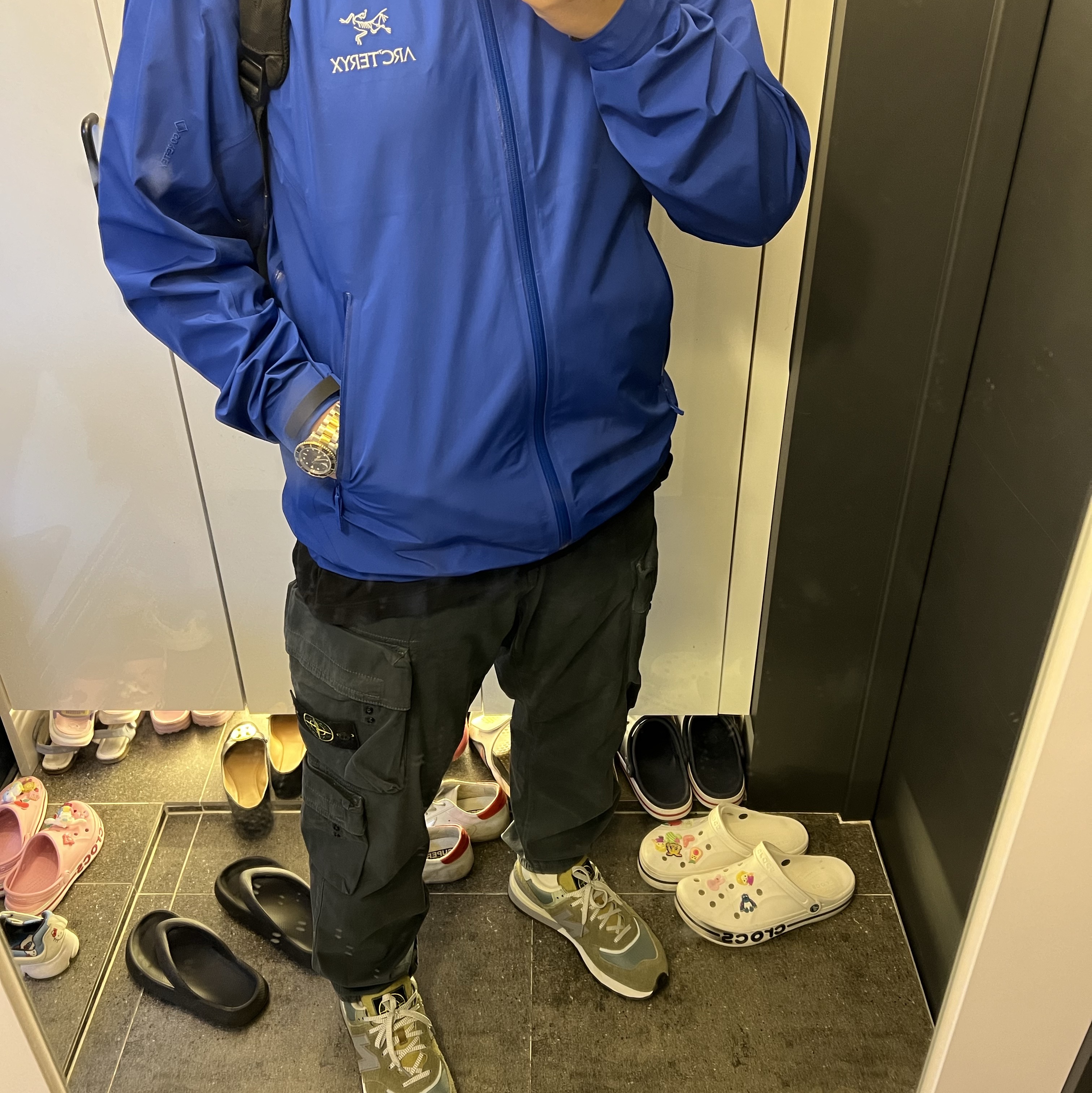 New Balance x Stone Island 574 Legacy Green, Arc'teryx Beta LT Jacket Vitality 착용 스타일