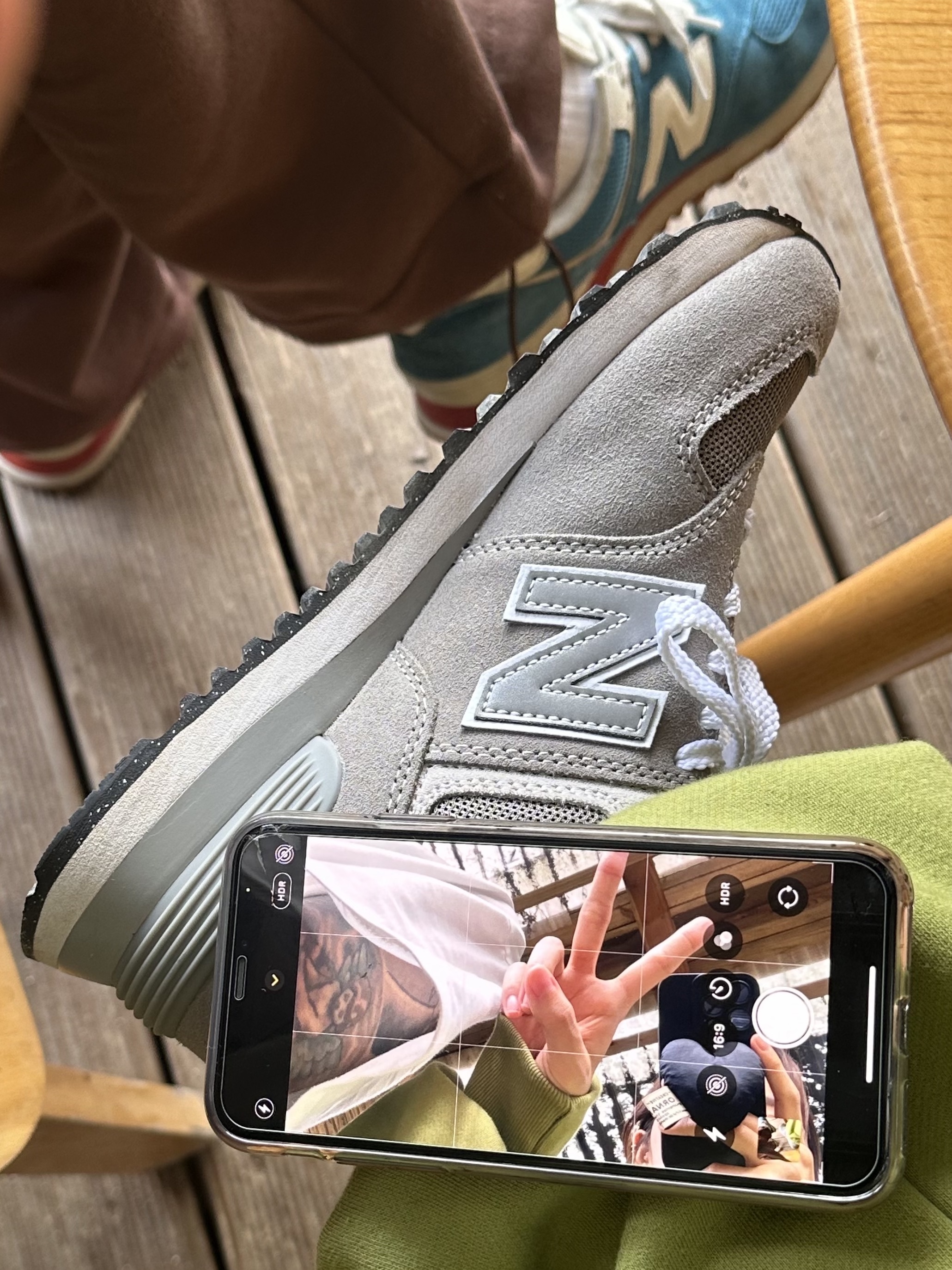 New Balance 574 Natural Indigo Blue, (W) New Balance 574 Gray - B Standard 착용 스타일 - 1
