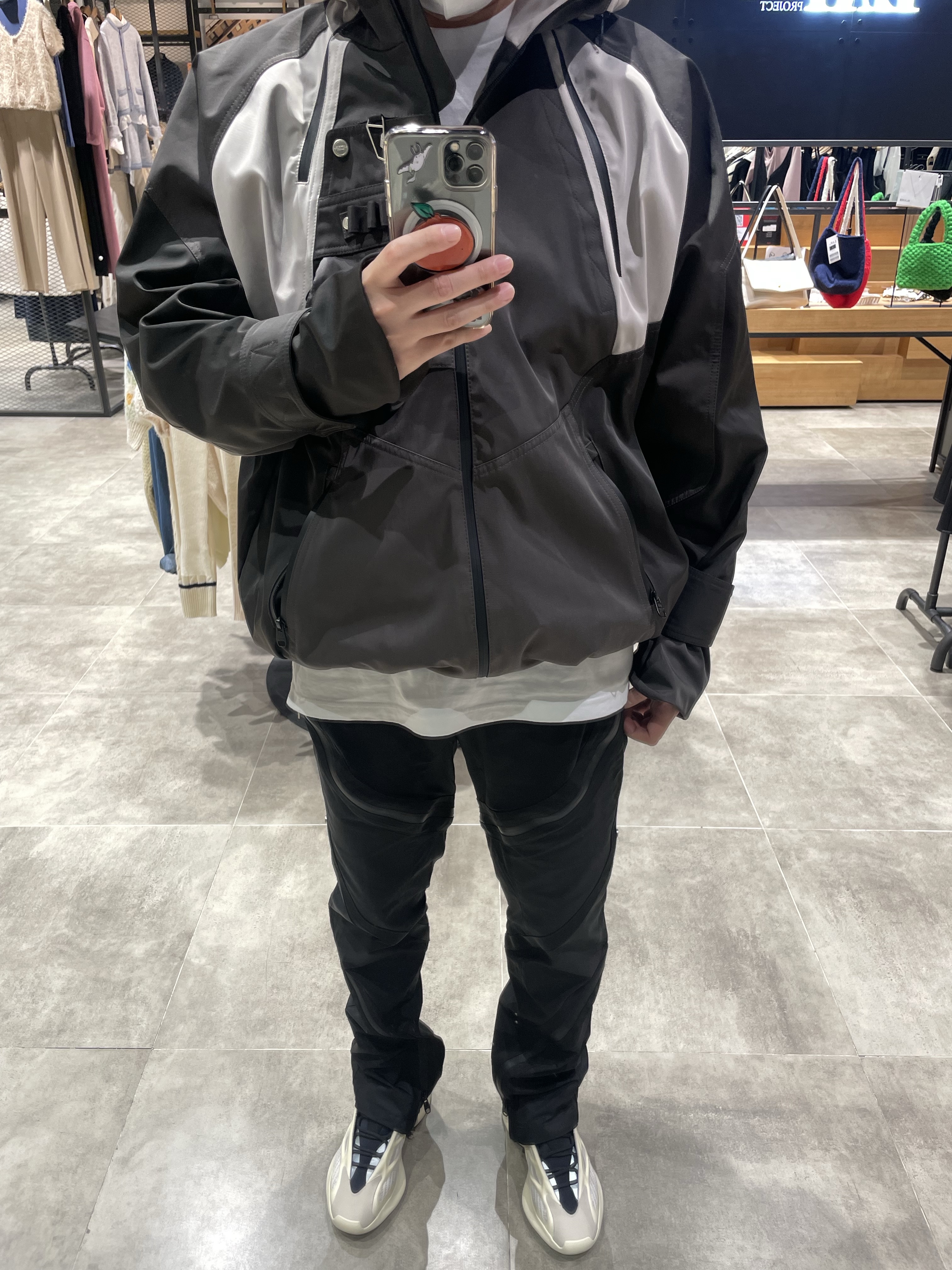 Undermycar Kame Multi Zip Turtle Shell Parka Driftwood - 22FW, Adidas Yeezy 700 V3 Azael 2022/2023 착용 스타일