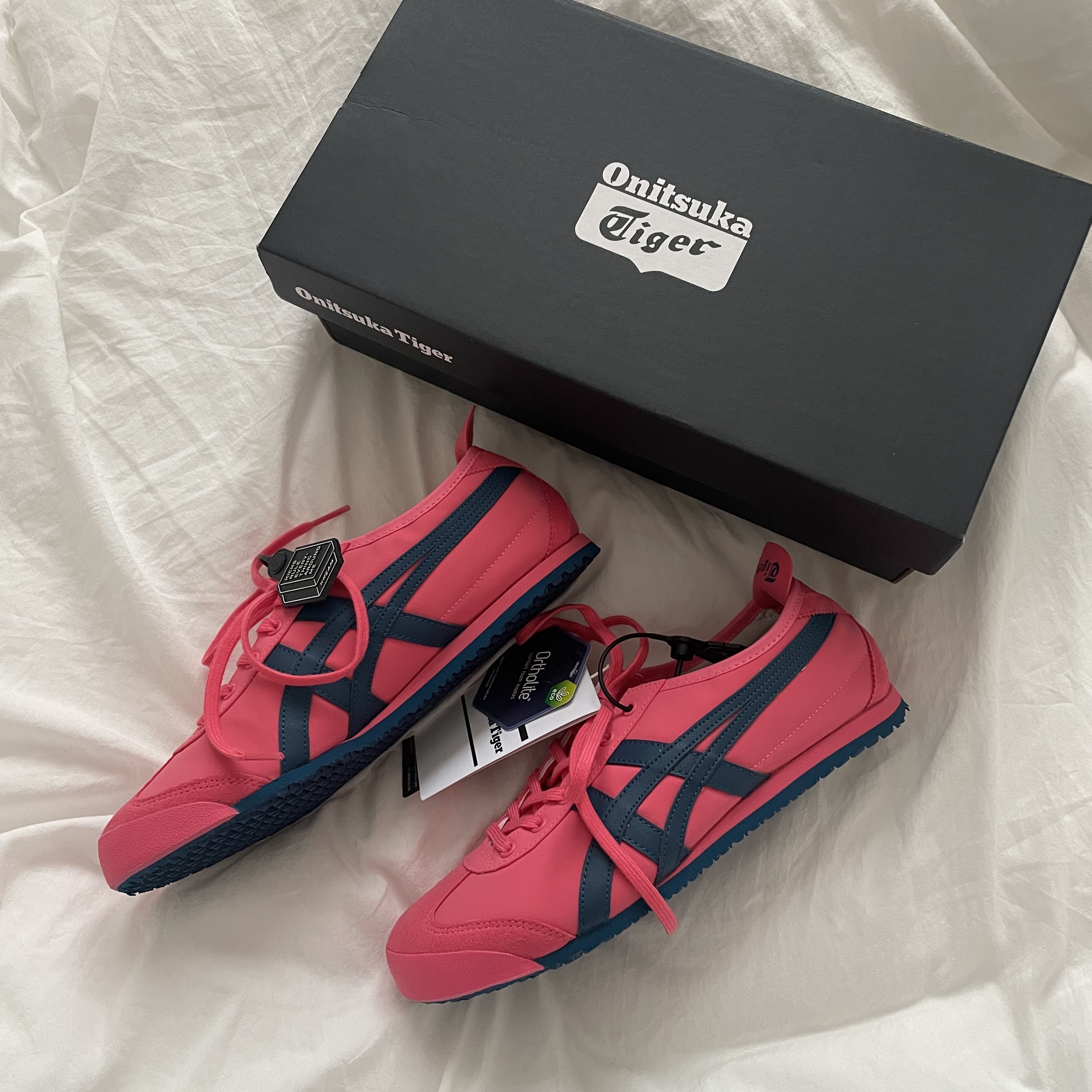 Onitsuka Tiger Mexico 66 Pink Cameo 착용 스타일 - 2