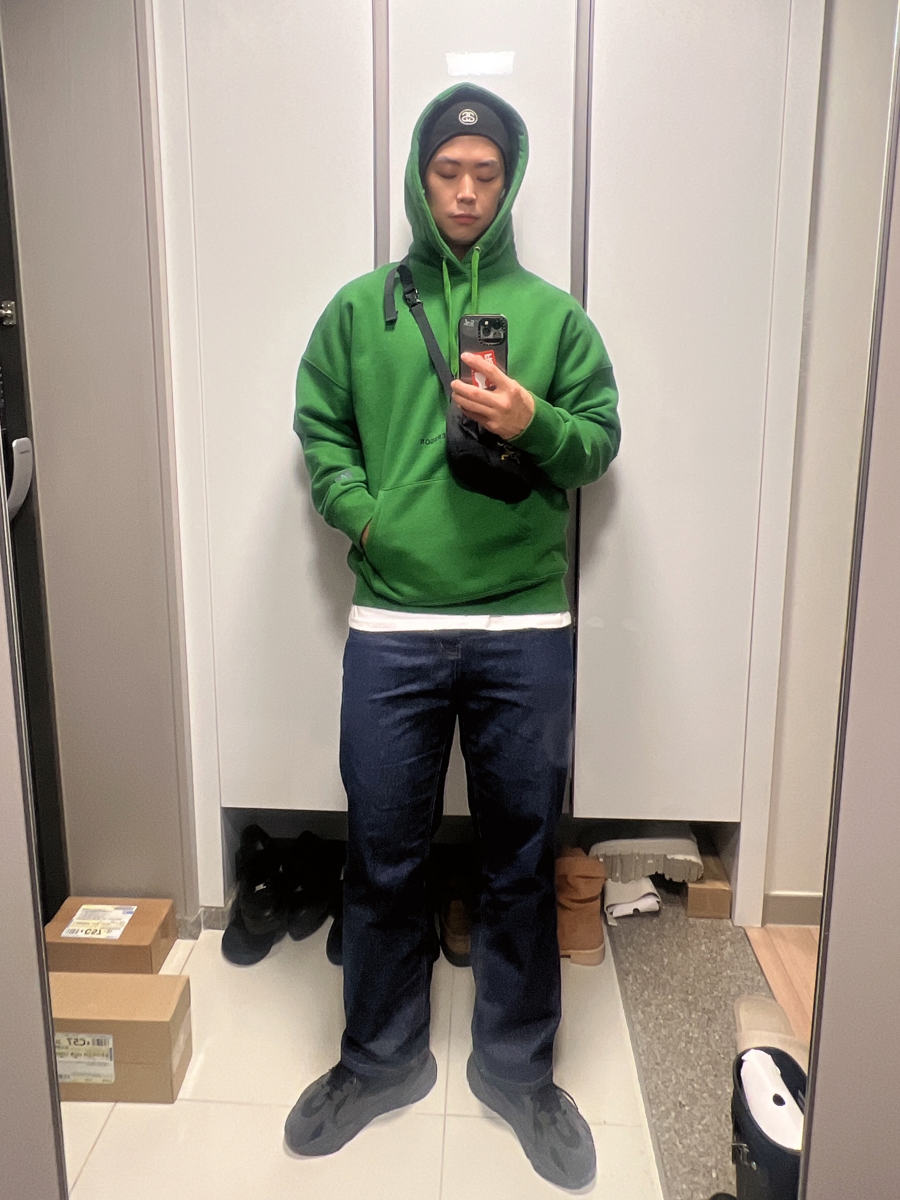 Stussy Basic Skullcap Beanie Black, Arc'teryx Mantis 2 Waistpack 24K Black 착용 스타일 - 3