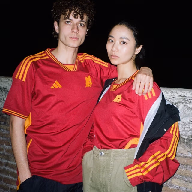 Adidas AS Roma 2023/24 Home Jersey Team Victory Red - US Sizing (Non Marking Ver.) 착용 스타일 - 5