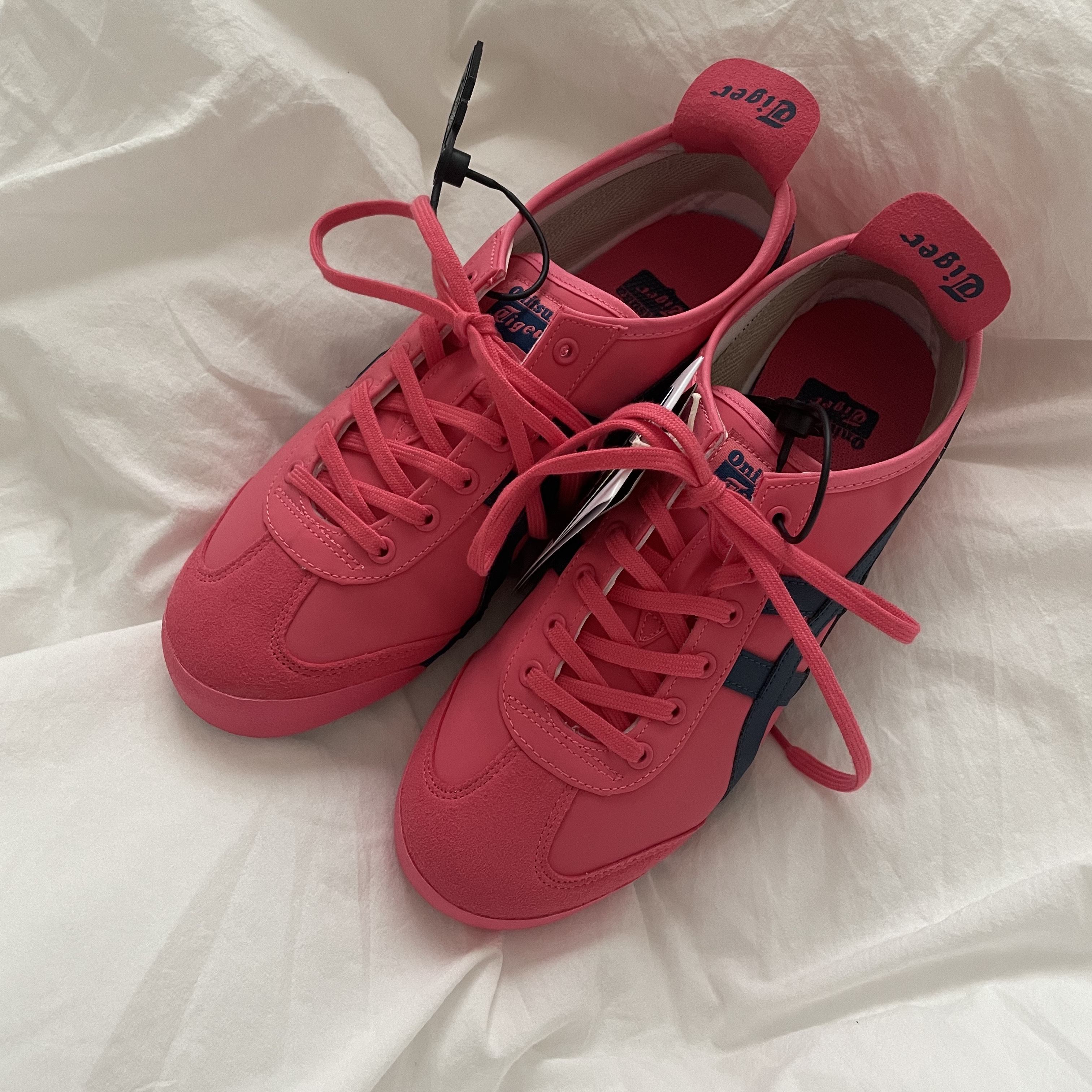 Onitsuka Tiger Mexico 66 Pink Cameo 착용 스타일 - 3