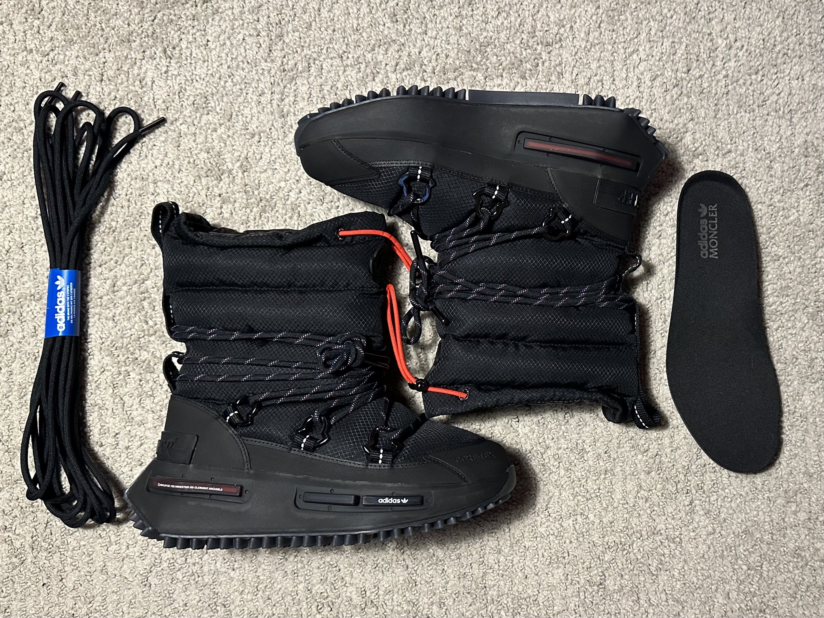 Adidas x Moncler NMD Mid Core Black 착용 스타일 - 2