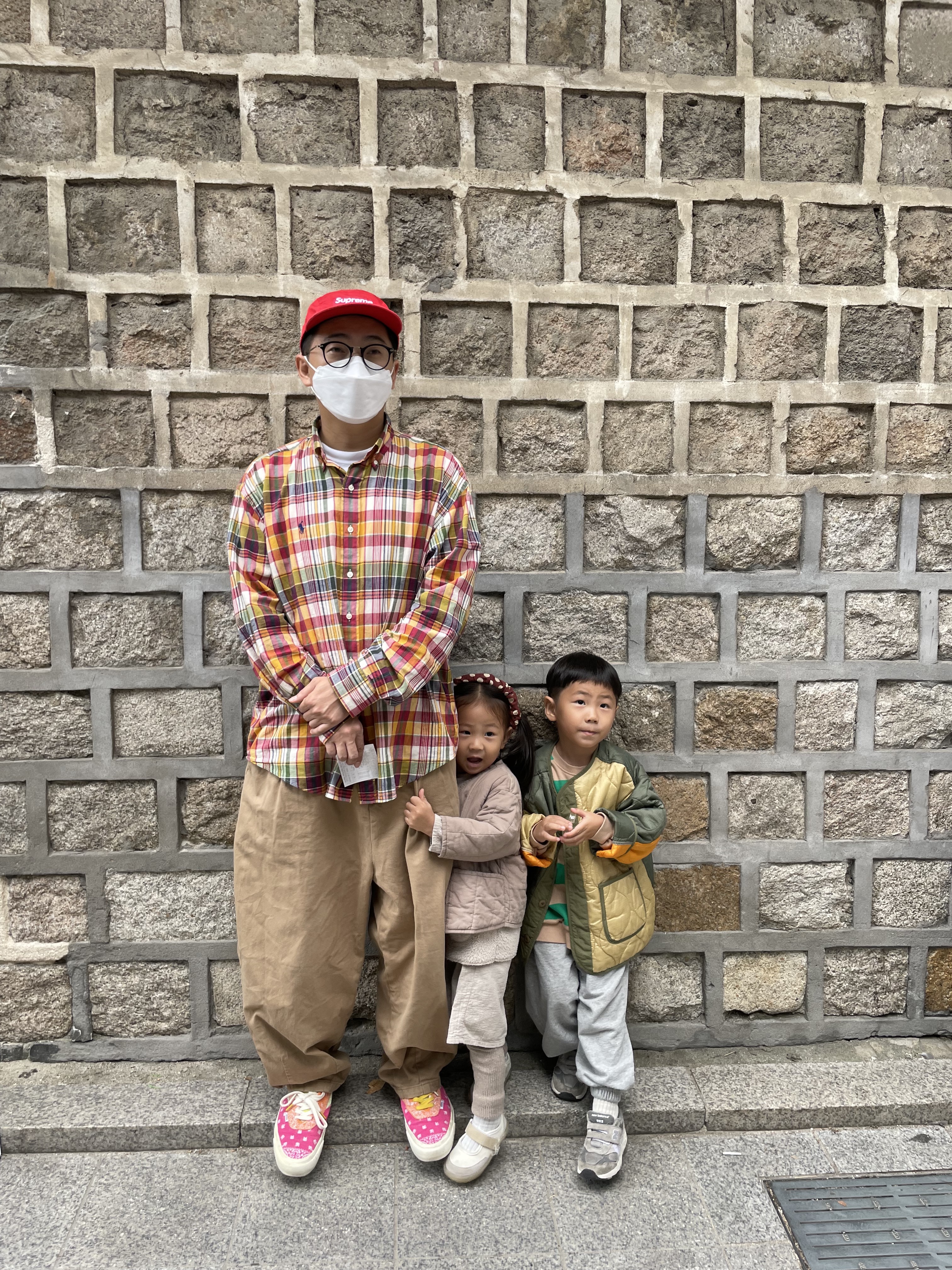 Supreme Washed Chino Twill Camp Cap Red, Vans x Rhude Acer NI SP Bandana Neon 착용 스타일