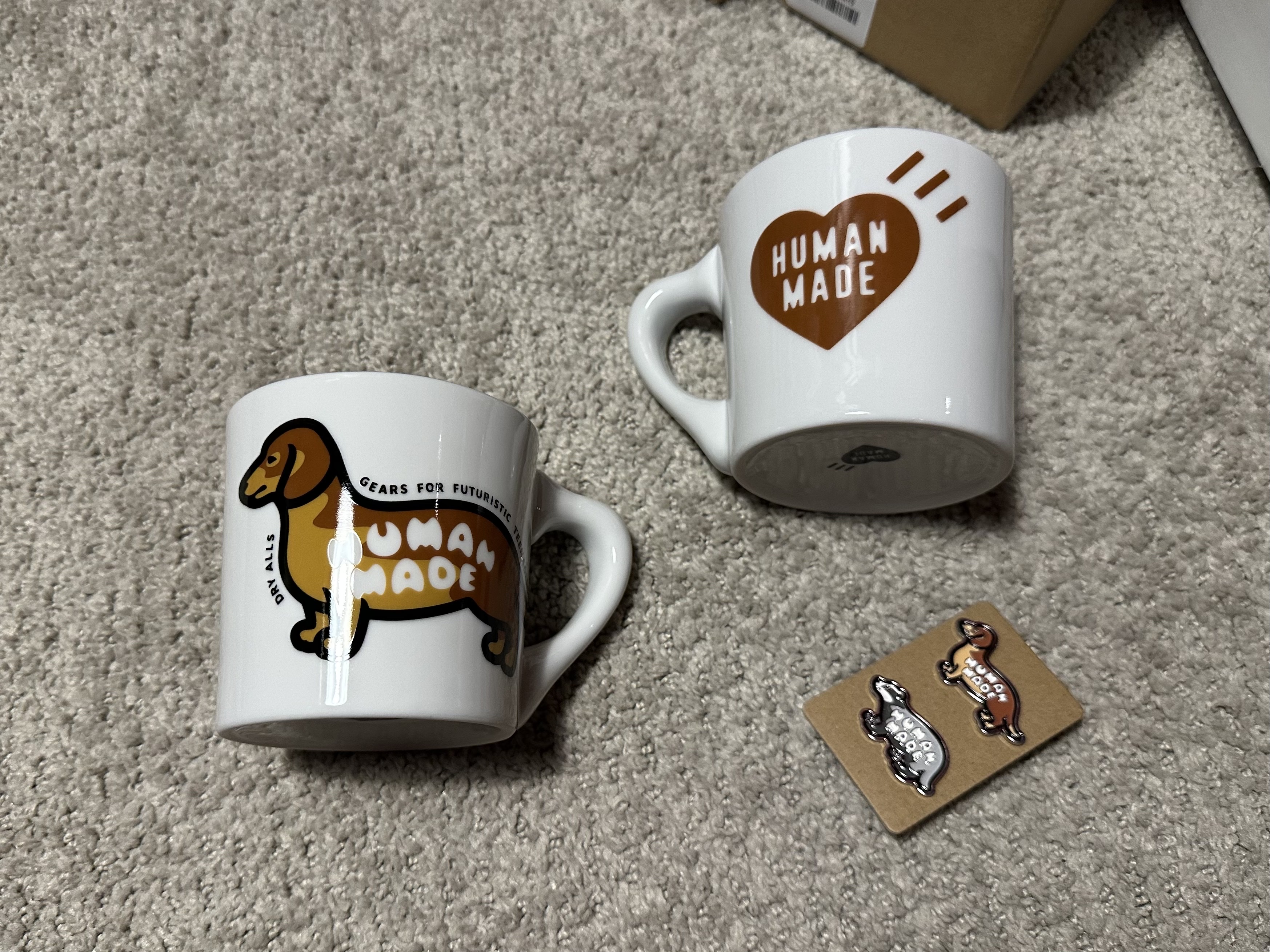 Human Made Animal Pin Set #2 Silver, Human Made Dachs Coffee Mug White 착용 스타일 - 2