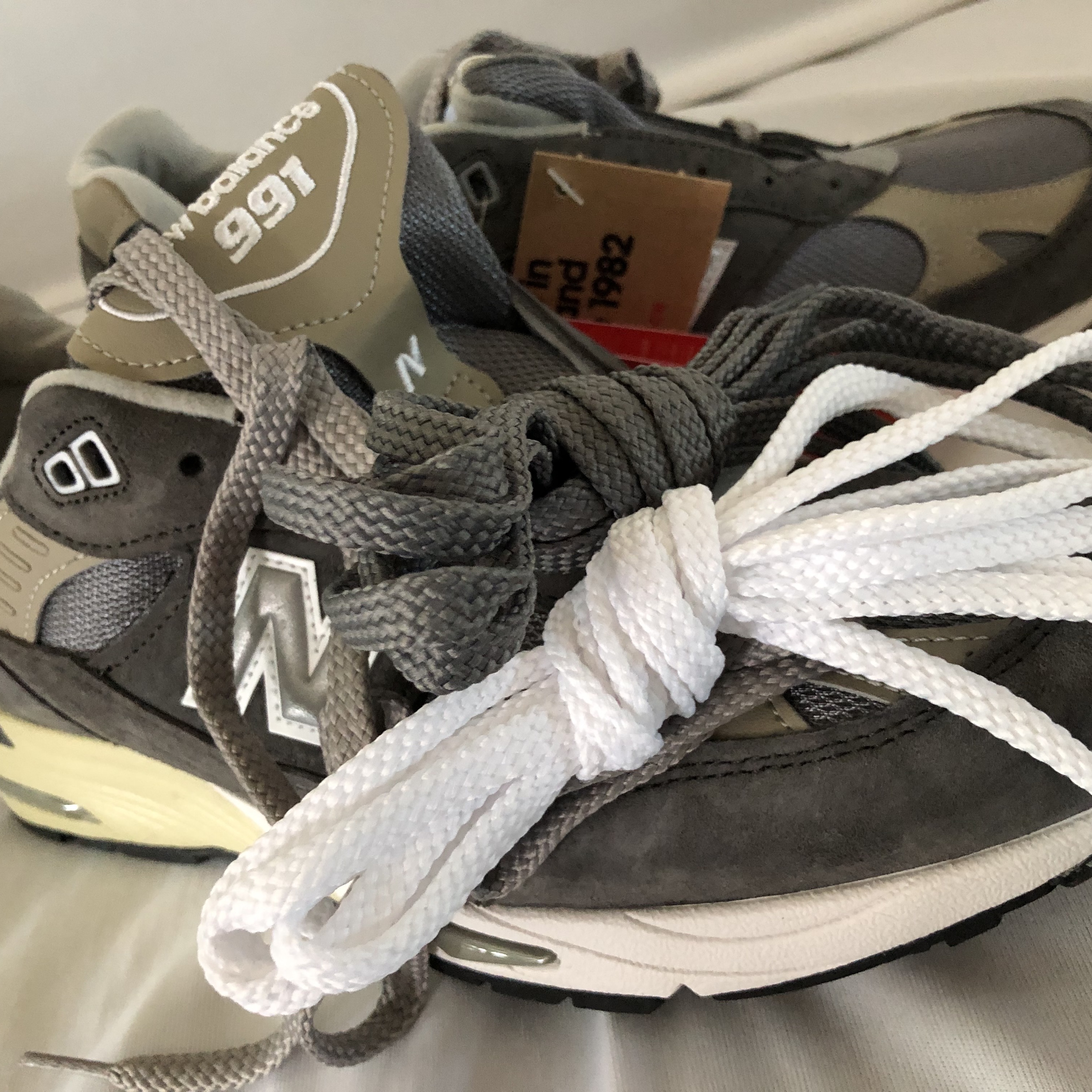 New Balance 991 Made in UK 40th Anniversary Grey 착용 스타일 - 2