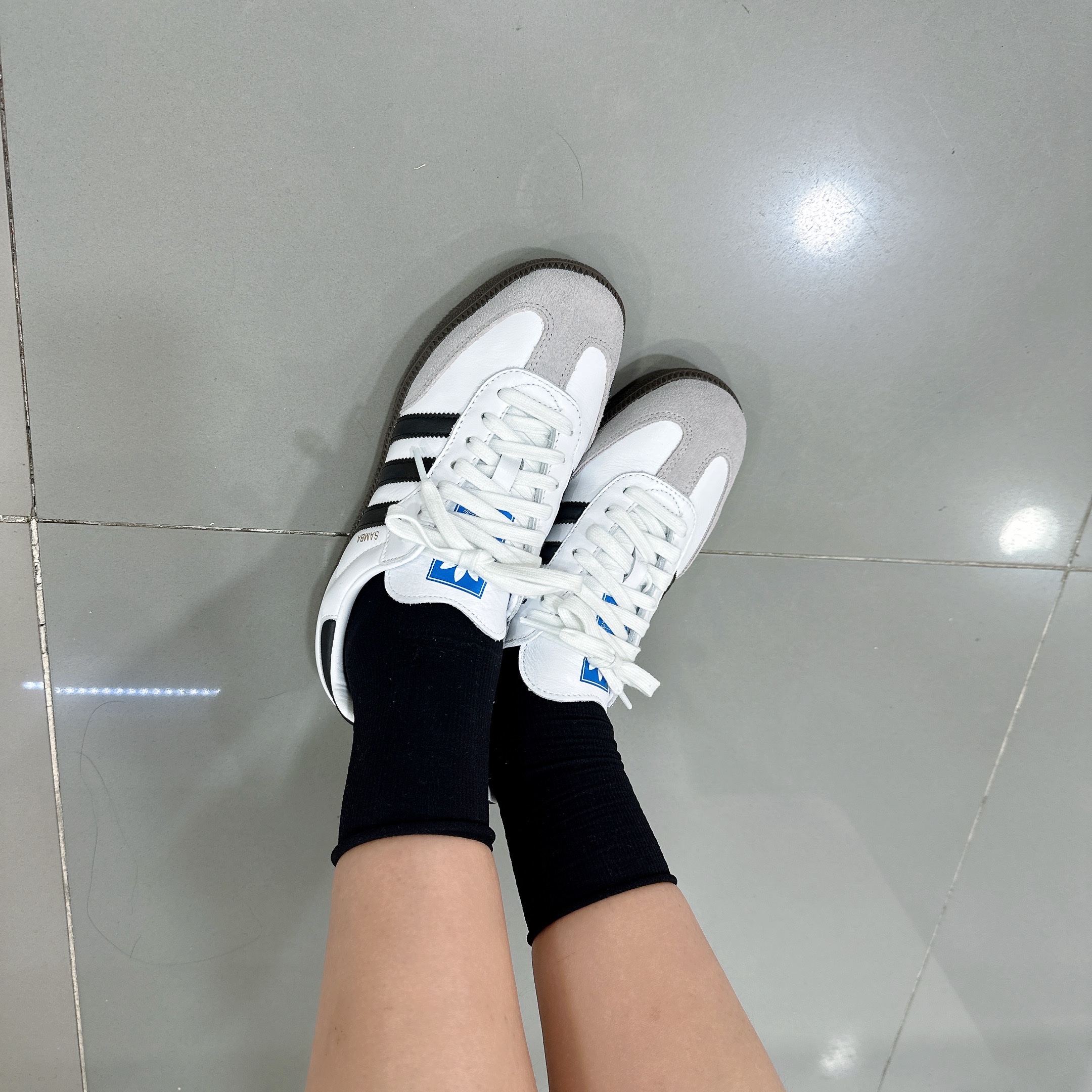 Adidas Samba OG Cloud White 착용 스타일