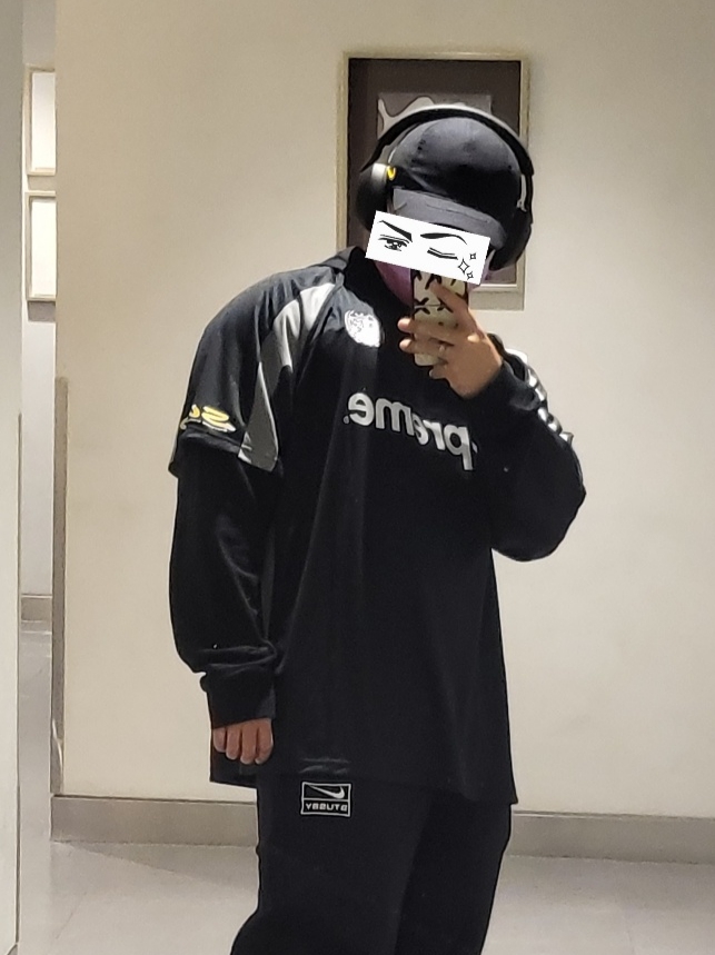 Supreme Hooded Soccer Jersey Black - 23FW, Nike x Drake Nocta Essential Cap Black 착용 스타일 - 2