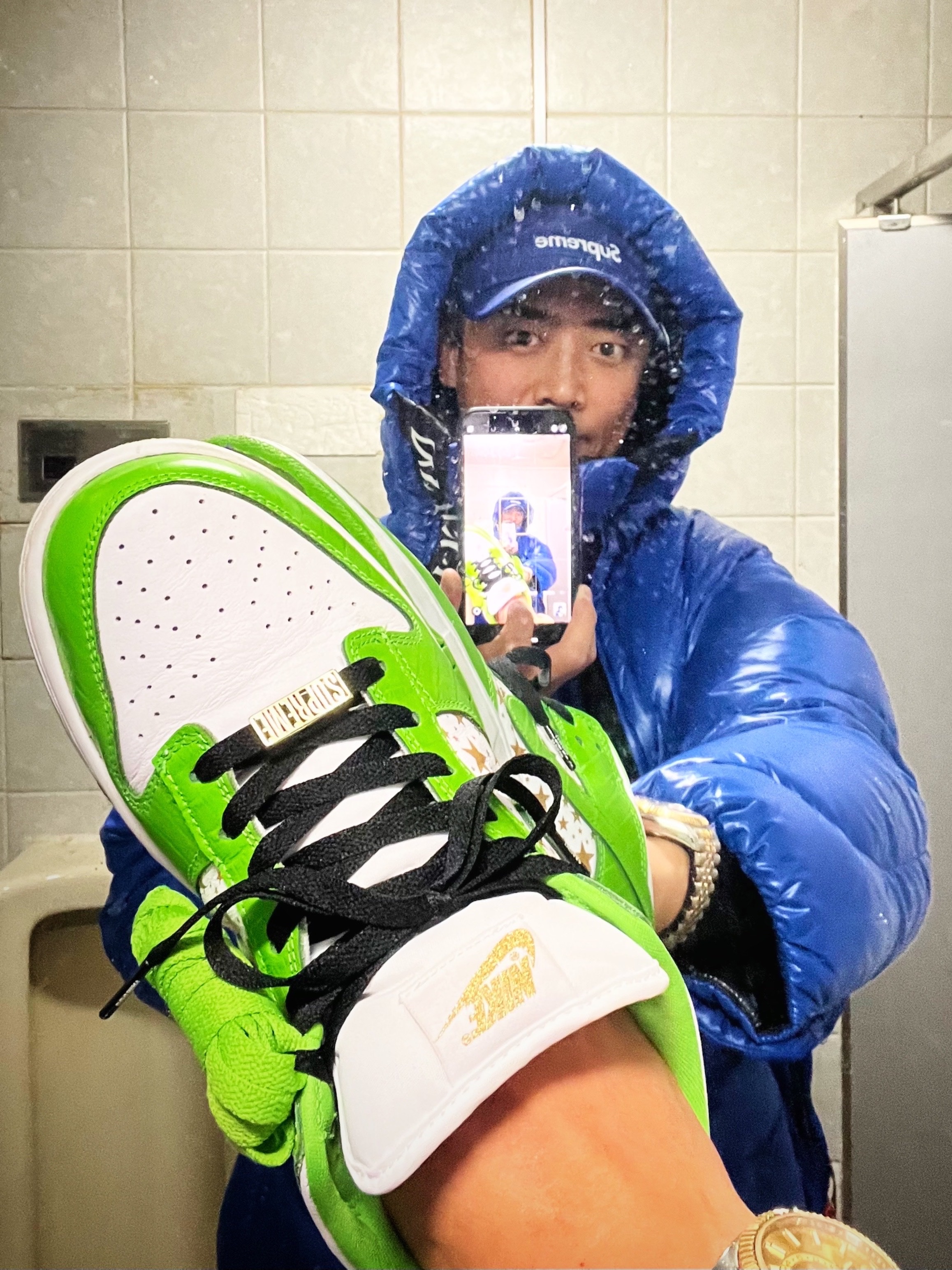 Supreme Leather Camp Cap Royal - 21SS, Nike x Supreme SB Dunk Low Mean Green 착용 스타일 - 2