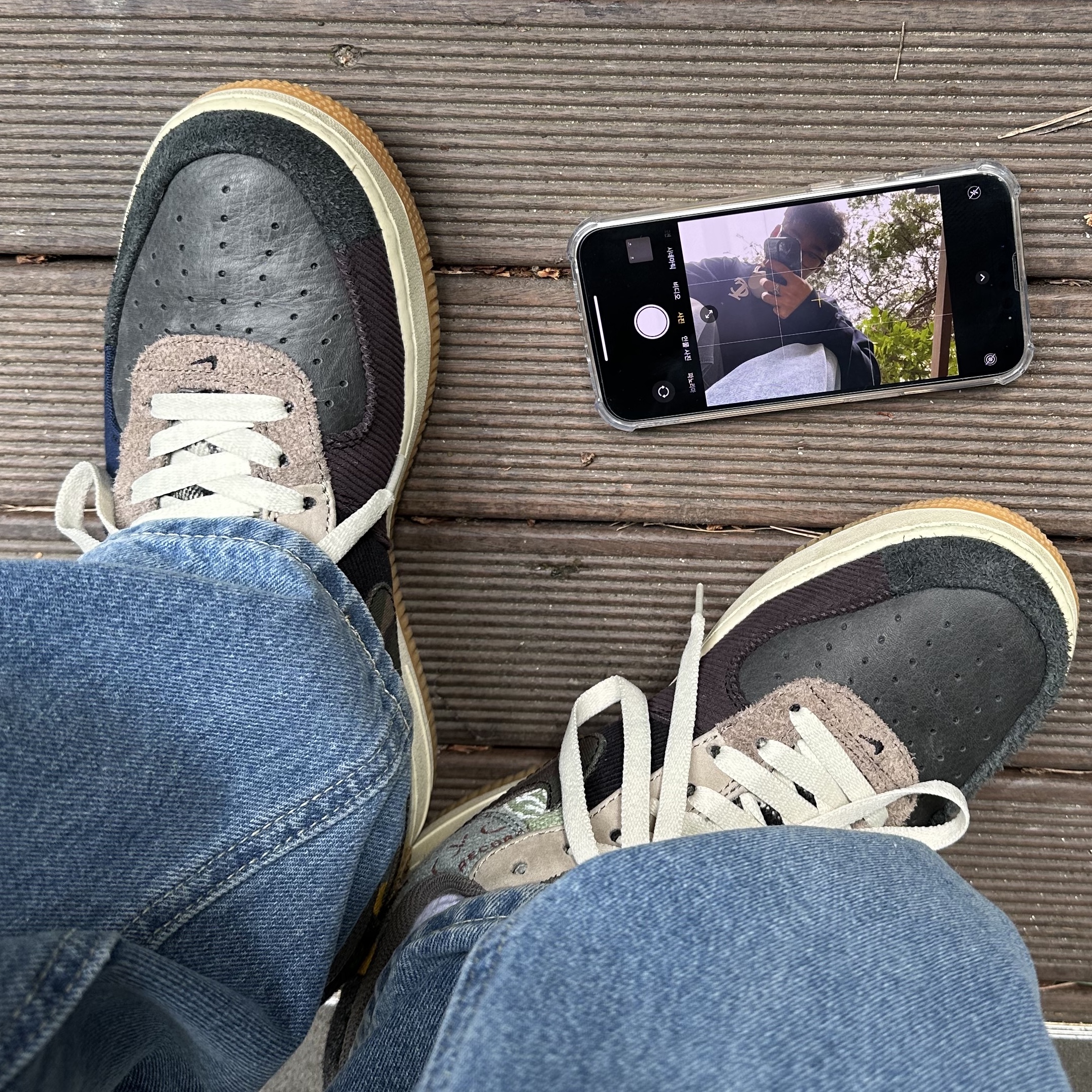 Nike x Travis Scott Air Force 1 Low Cactus Jack 착용 스타일