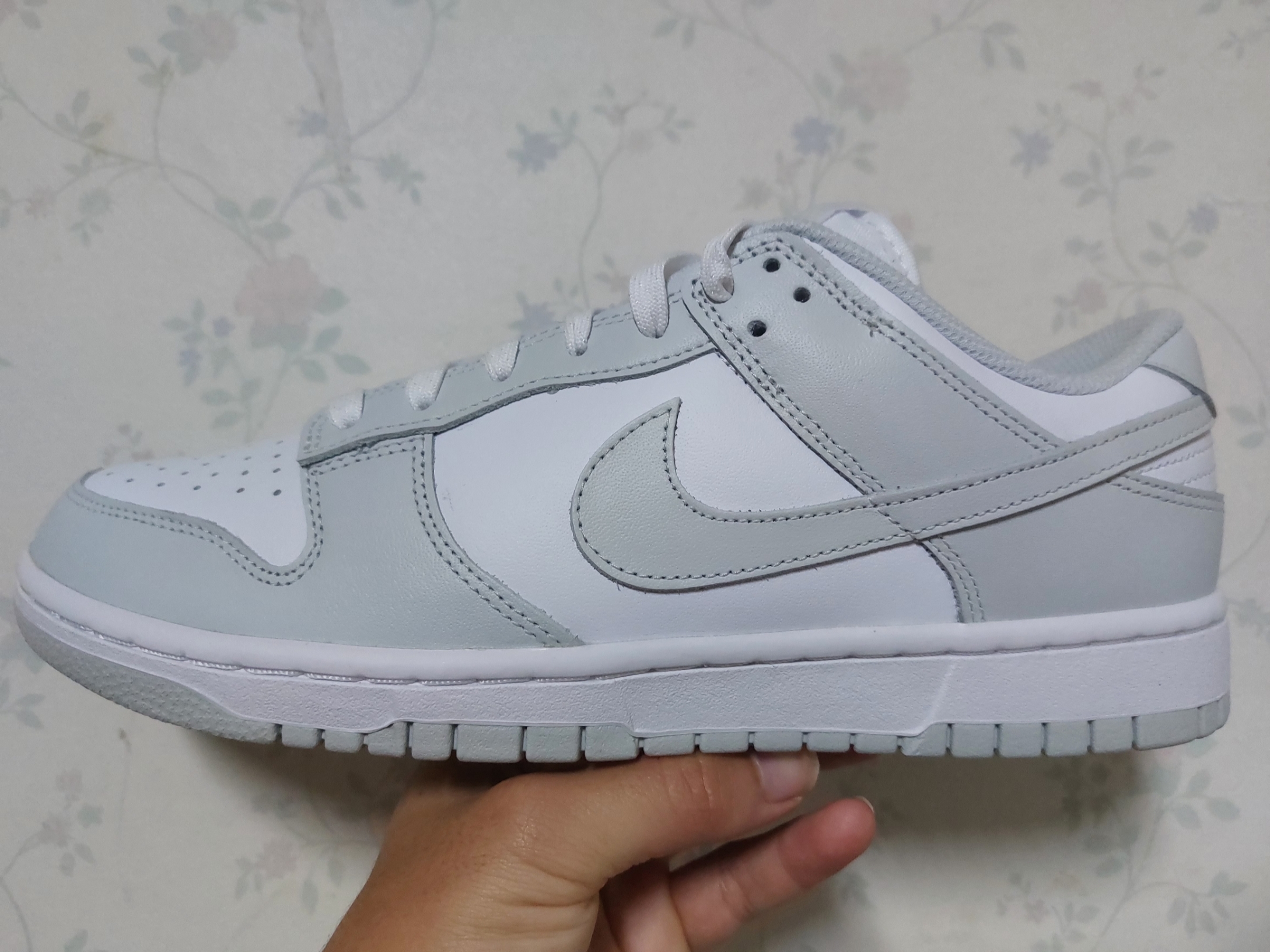 (W) Nike Dunk Low Photon Dust 착용 스타일