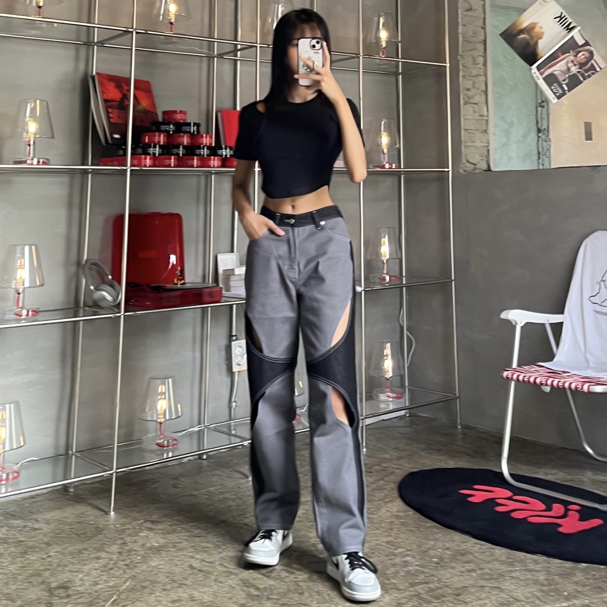 Jordan 1 Mid Light Smoke Grey 착용 스타일 - 2