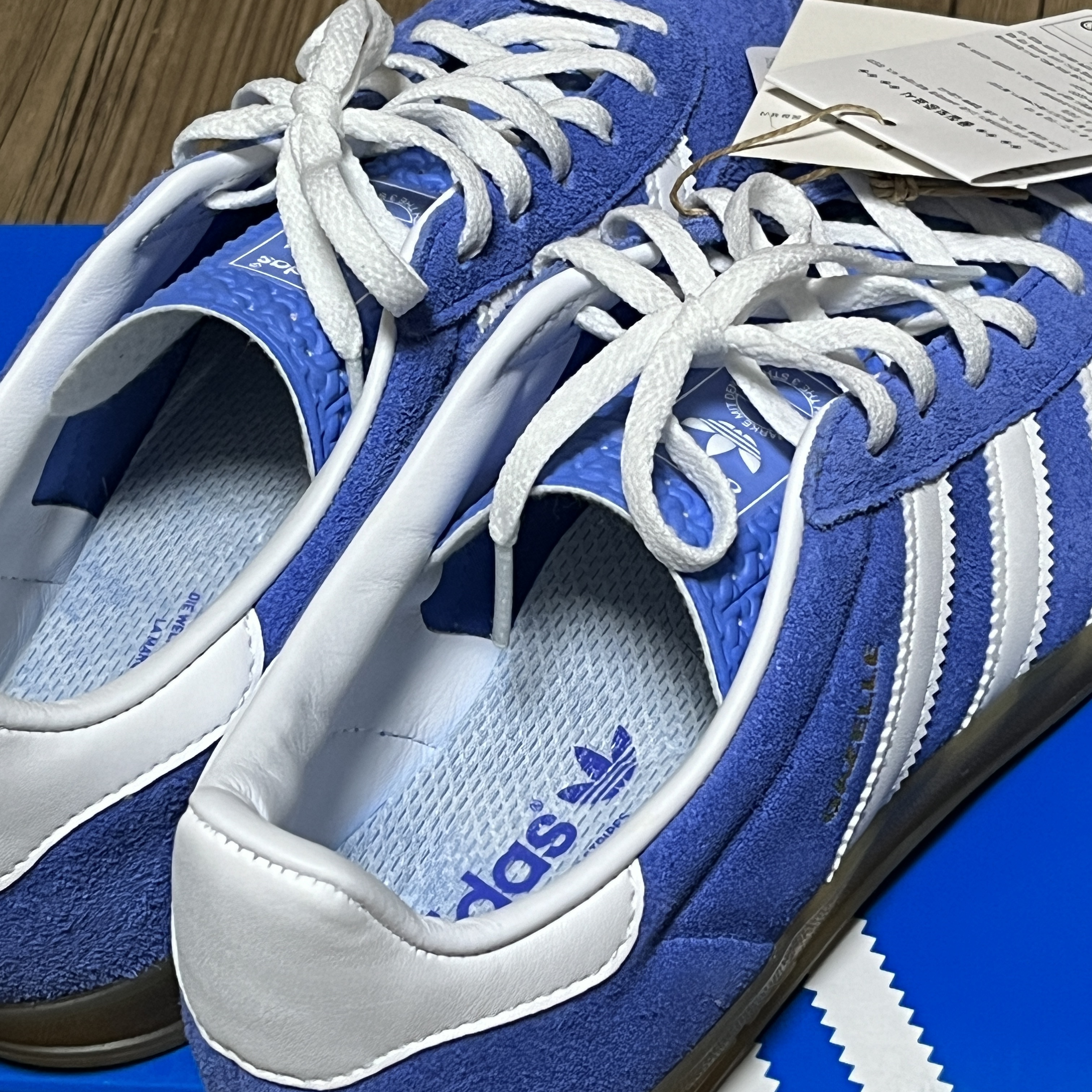 (W) Adidas Gazelle Indoor Blue Fusion Cloud White 착용 스타일 - 2
