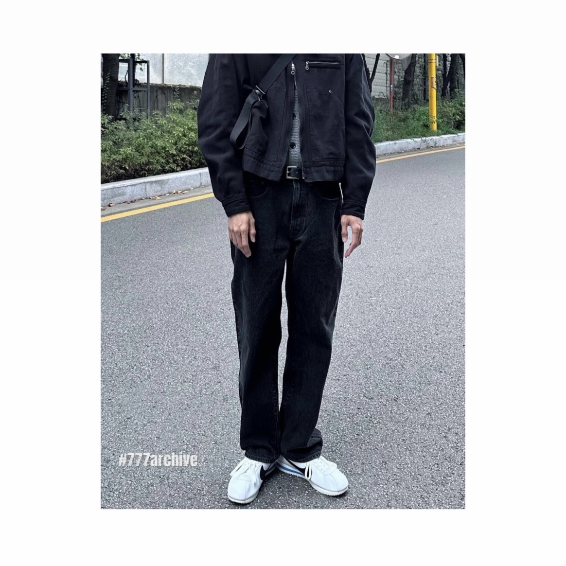 Nike Cortez White and Black 착용 스타일 - 2