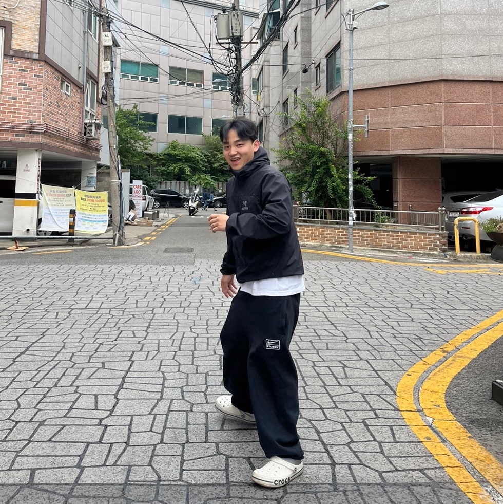 Arc'teryx Squamish Hoody Black, Nike x Stussy NRG Washed Fleece Pants Black (DO5296-010) 착용 스타일