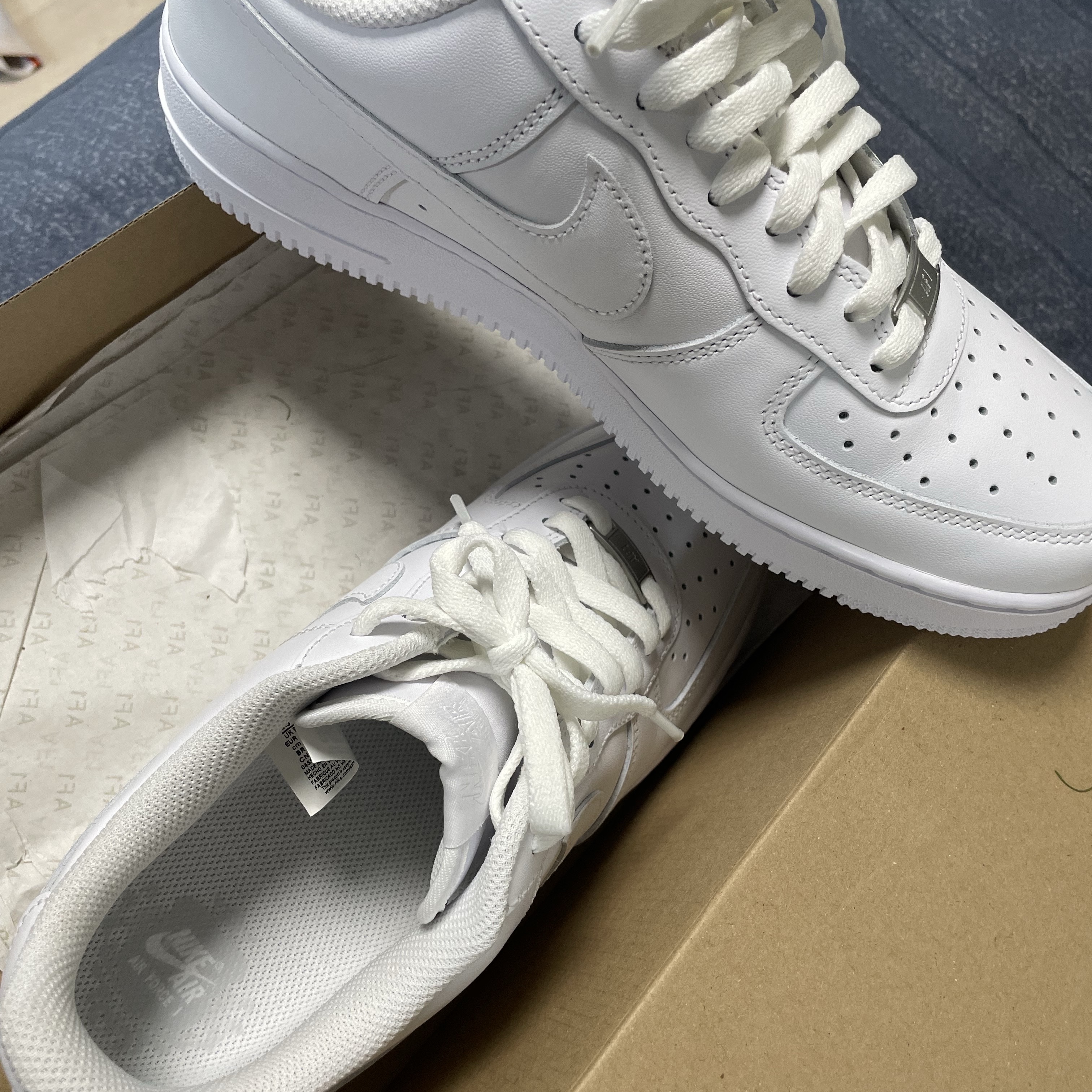 Nike Air Force 1 '07 Low White 착용 스타일 - 2