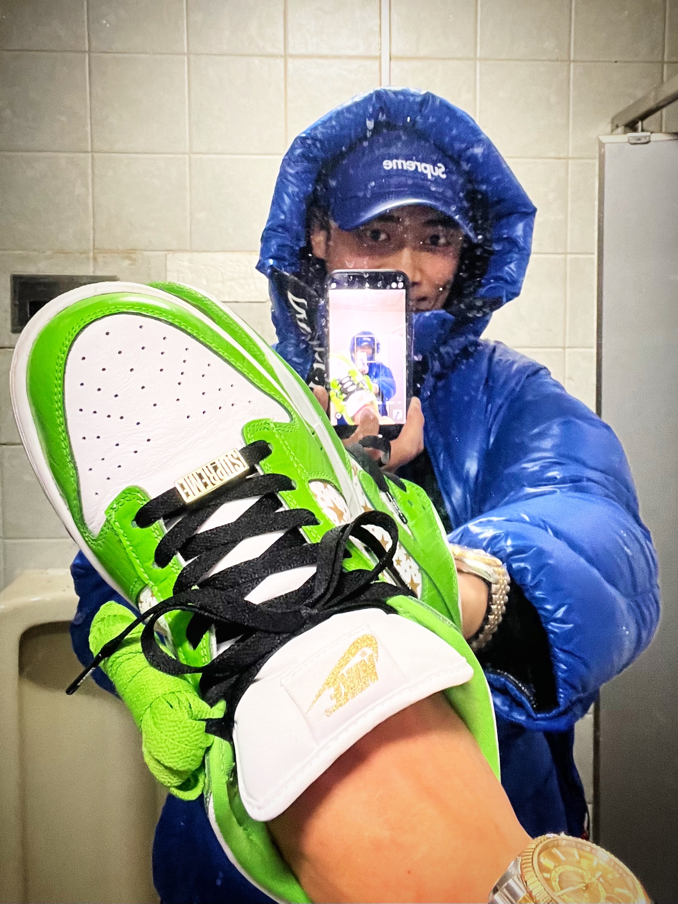 Supreme Leather Camp Cap Royal - 21SS, Nike x Supreme SB Dunk Low Mean Green 착용 스타일 - 3