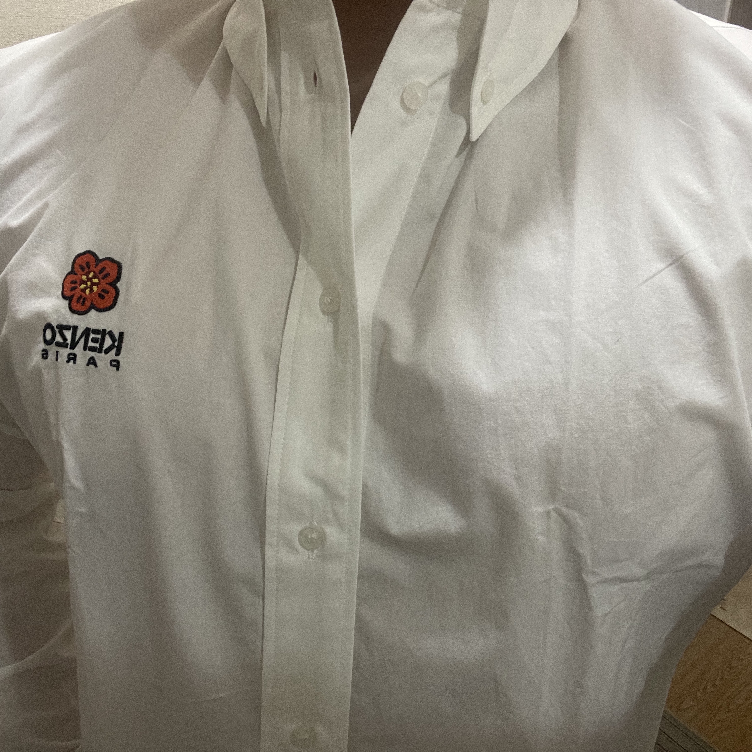 Kenzo Boke Flower Casual Shirt White 착용 스타일