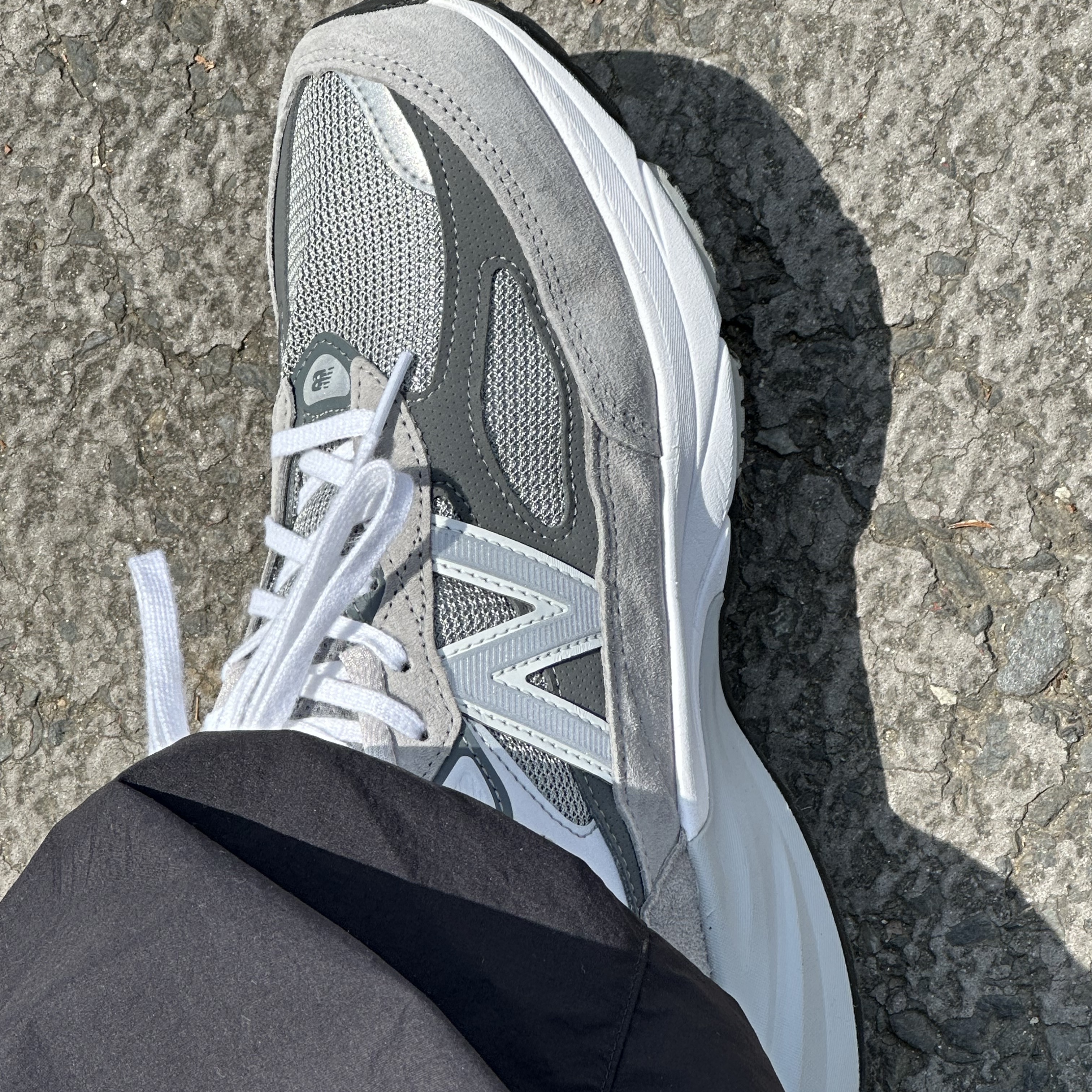New Balance 990v6 Made in USA Grey - D Standard 착용 스타일 - 2