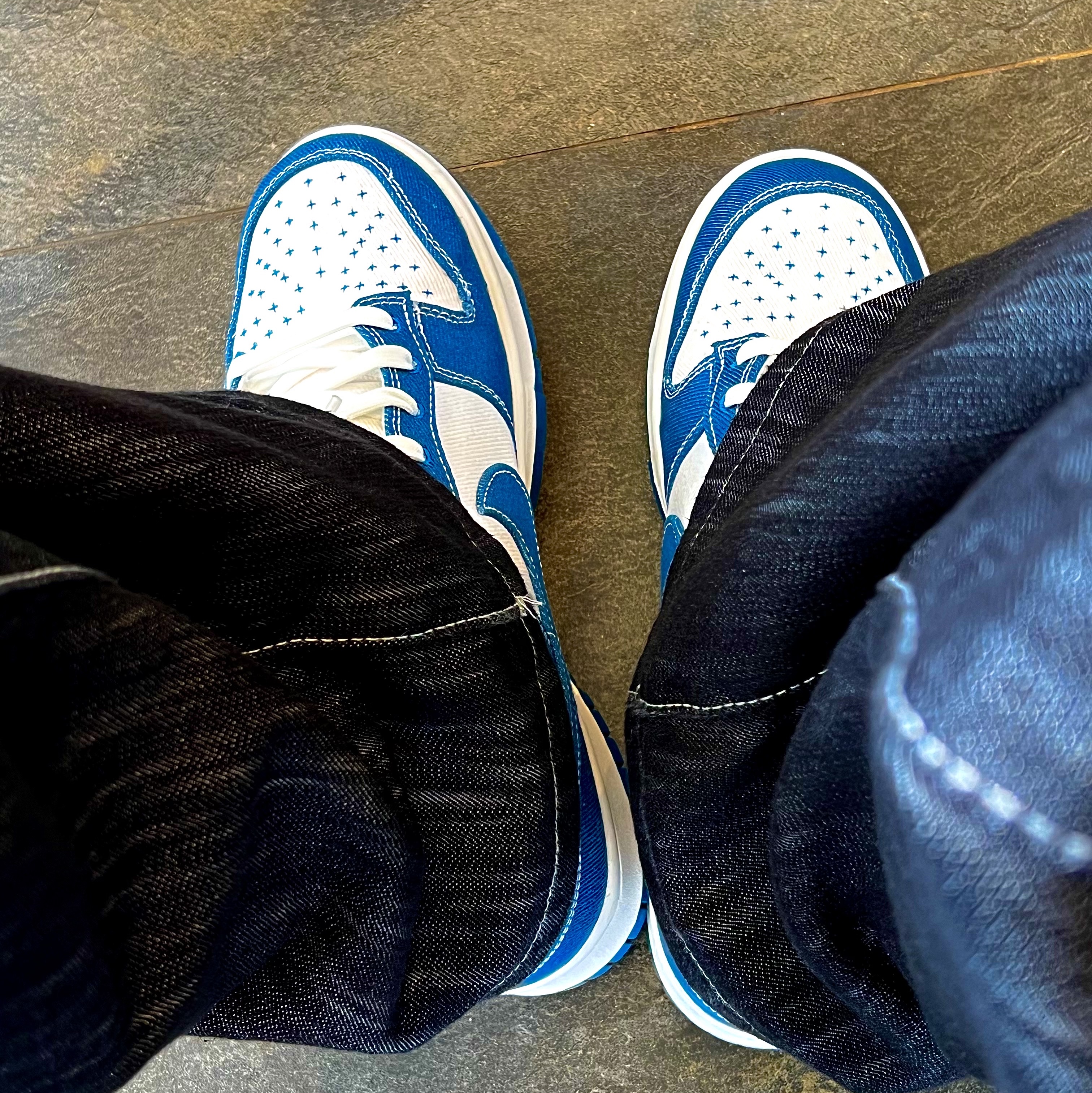 Nike x Jacquemus J Force 1 Low LX SP Black, Nike Dunk Low Retro SE Industrial Blue 착용 스타일 - 2