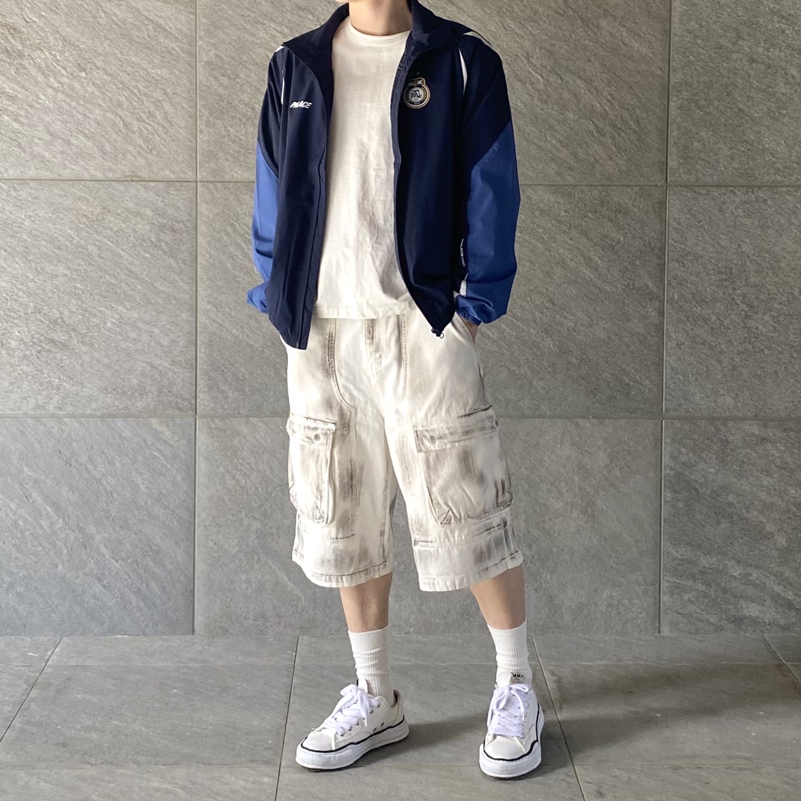 Palace Pro Shell Jacket Navy - 23FW, Maison Mihara Yasuhiro Peterson OG Sole Canvas Low Sneakers White 착용 스타일 - 2