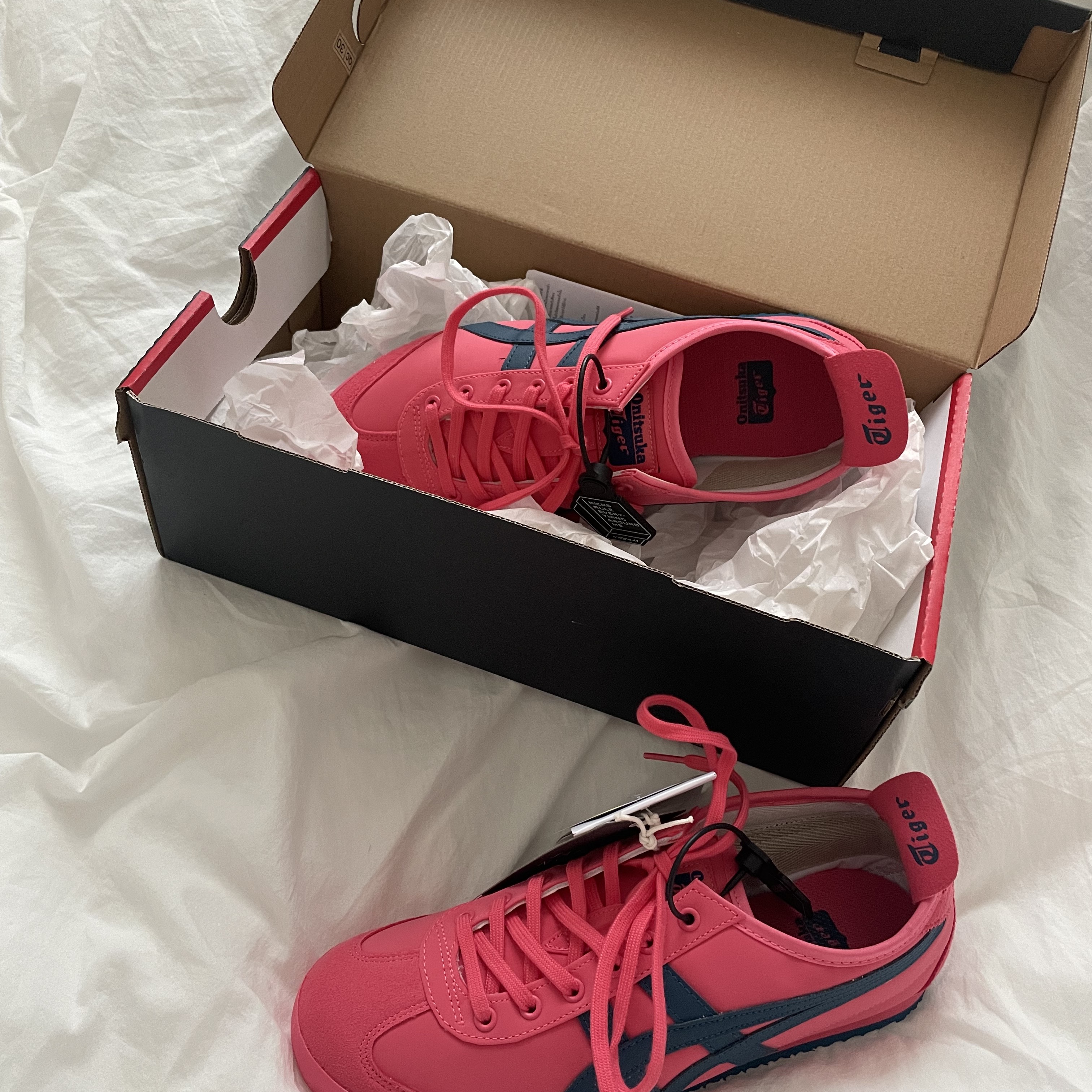 Onitsuka Tiger Mexico 66 Pink Cameo 착용 스타일 - 4